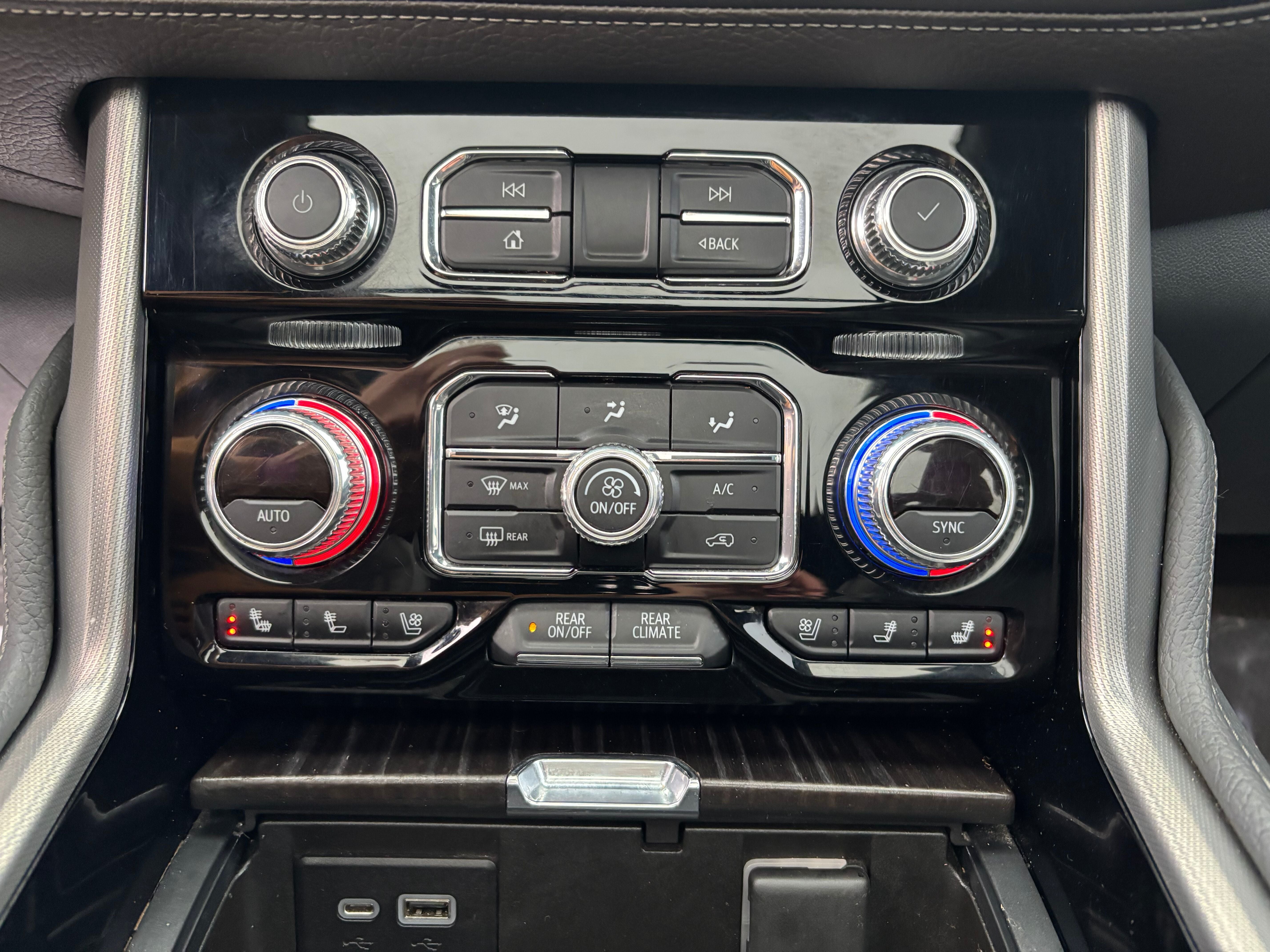 2022 GMC Yukon XL Denali