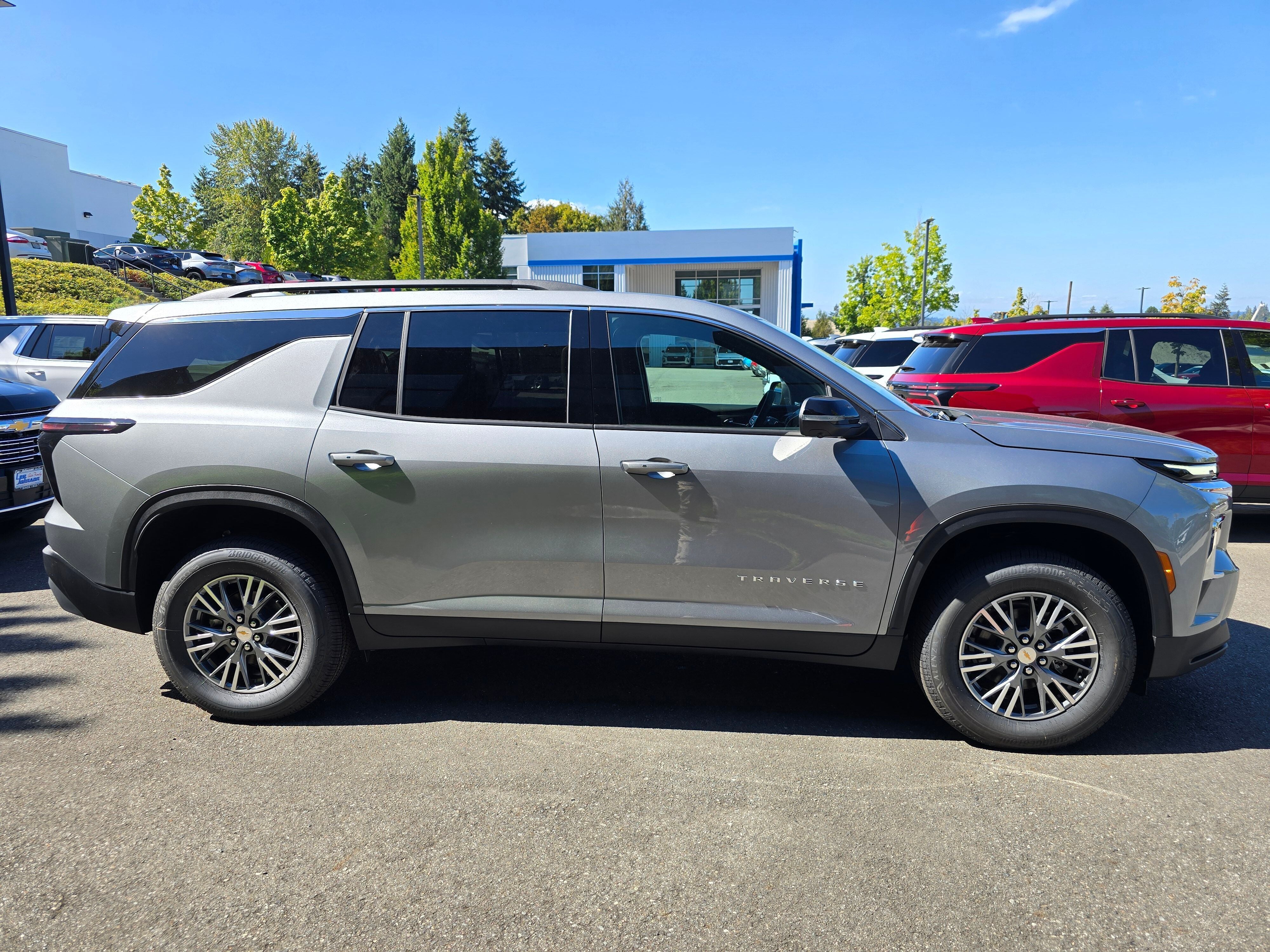 2027 Chevrolet Traverse LT