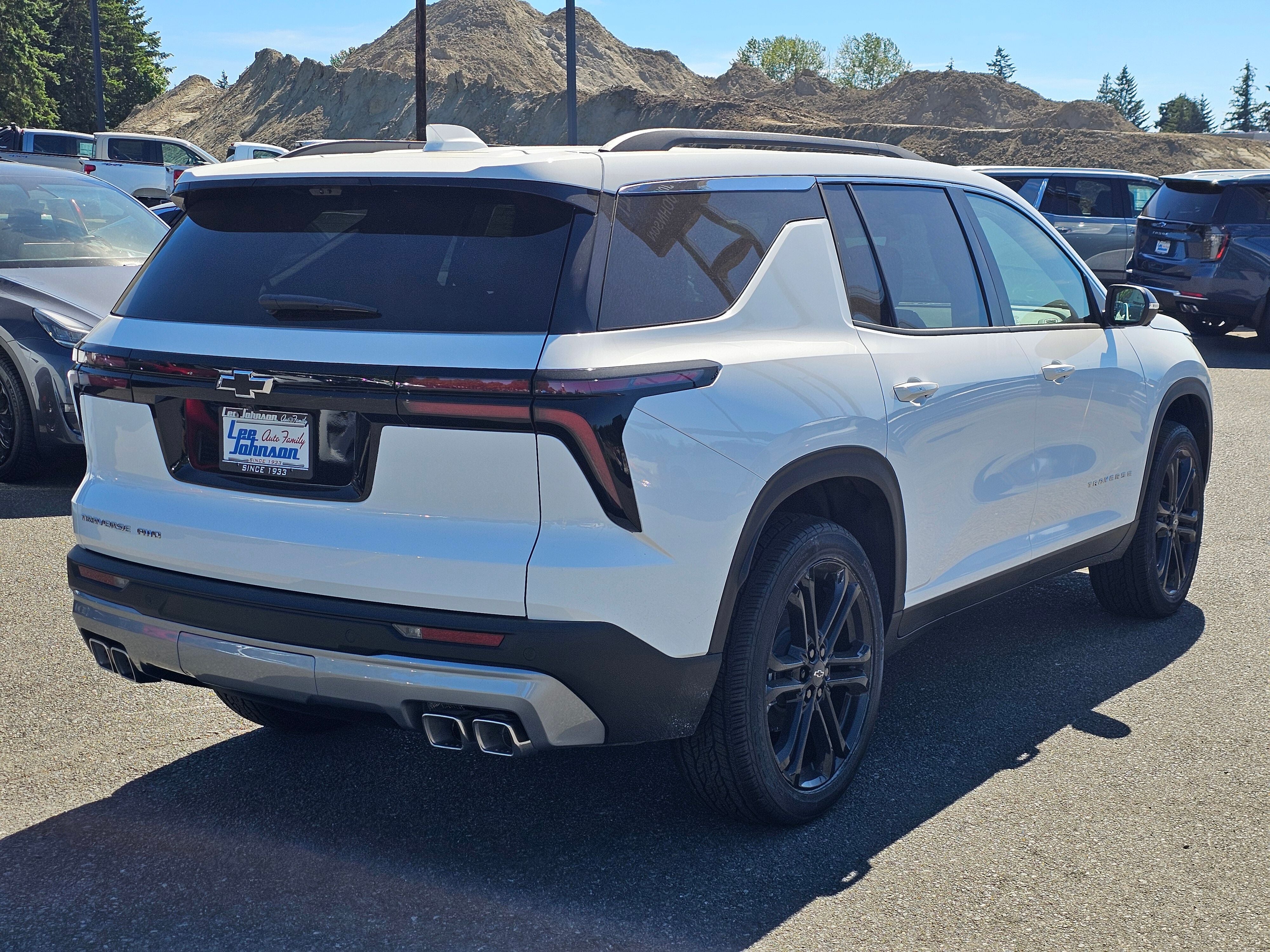 2026 Chevrolet Traverse LT