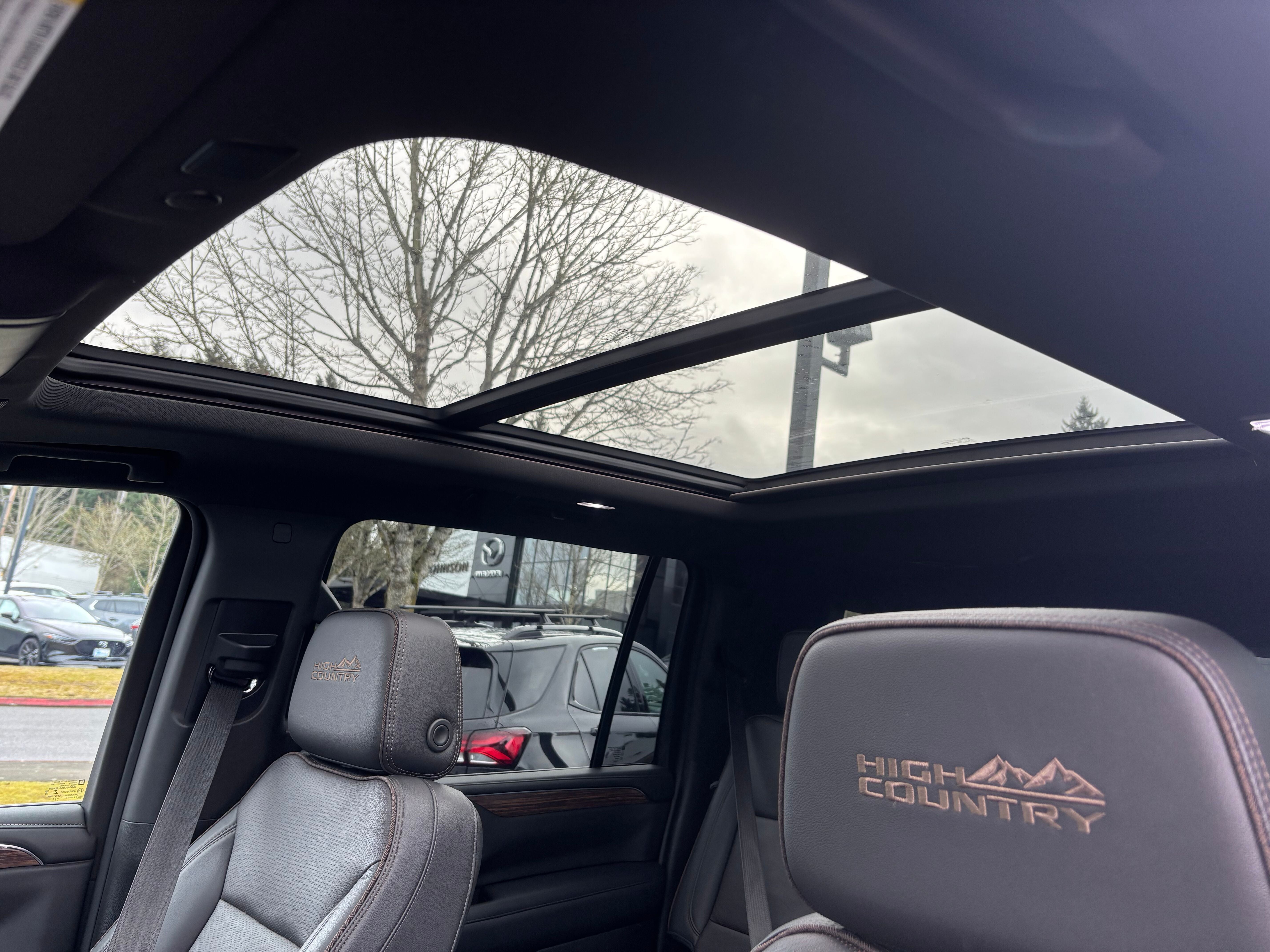 2021 Chevrolet Suburban High Country