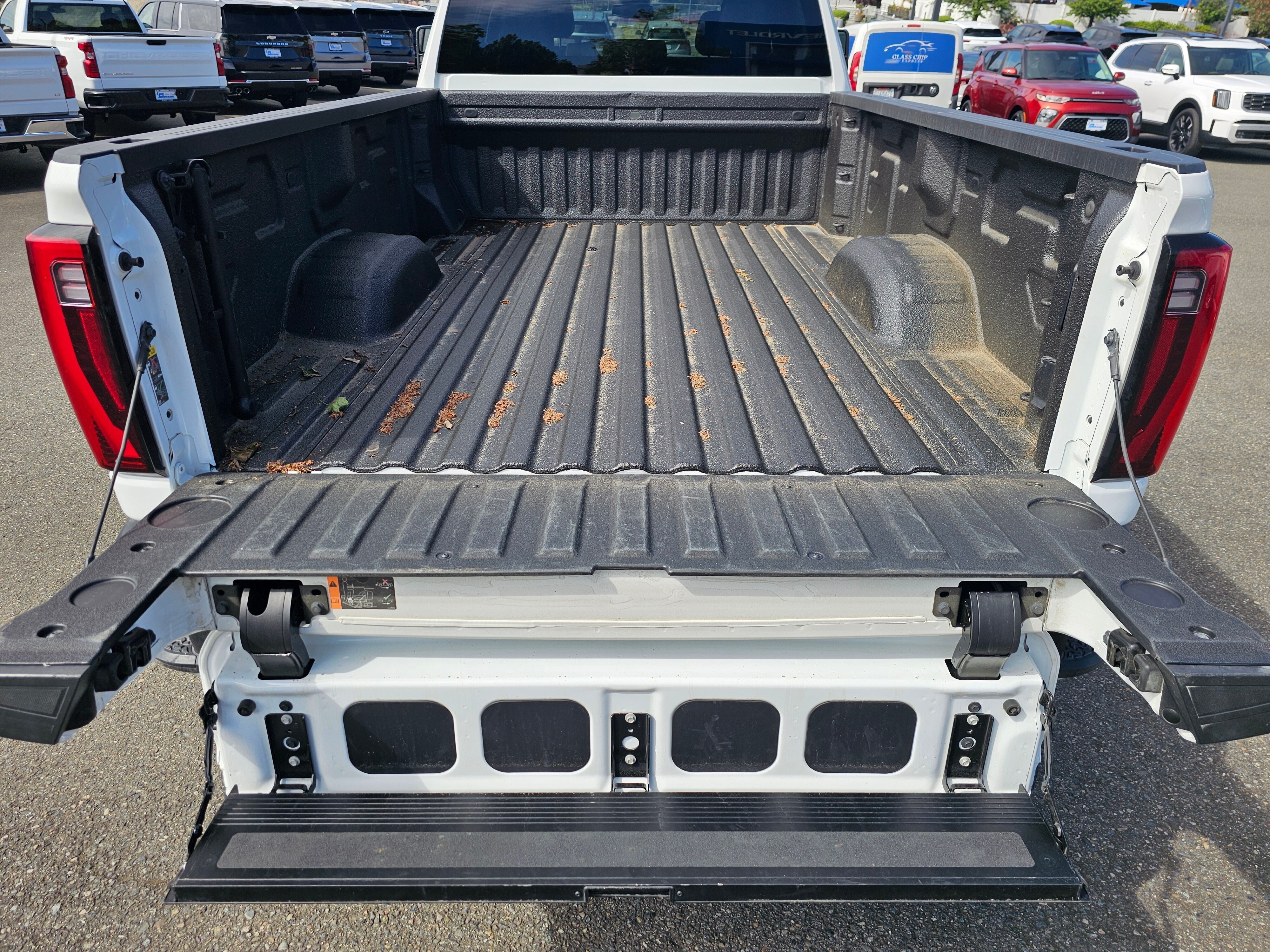 2025 GMC Sierra 3500 HD SLT
