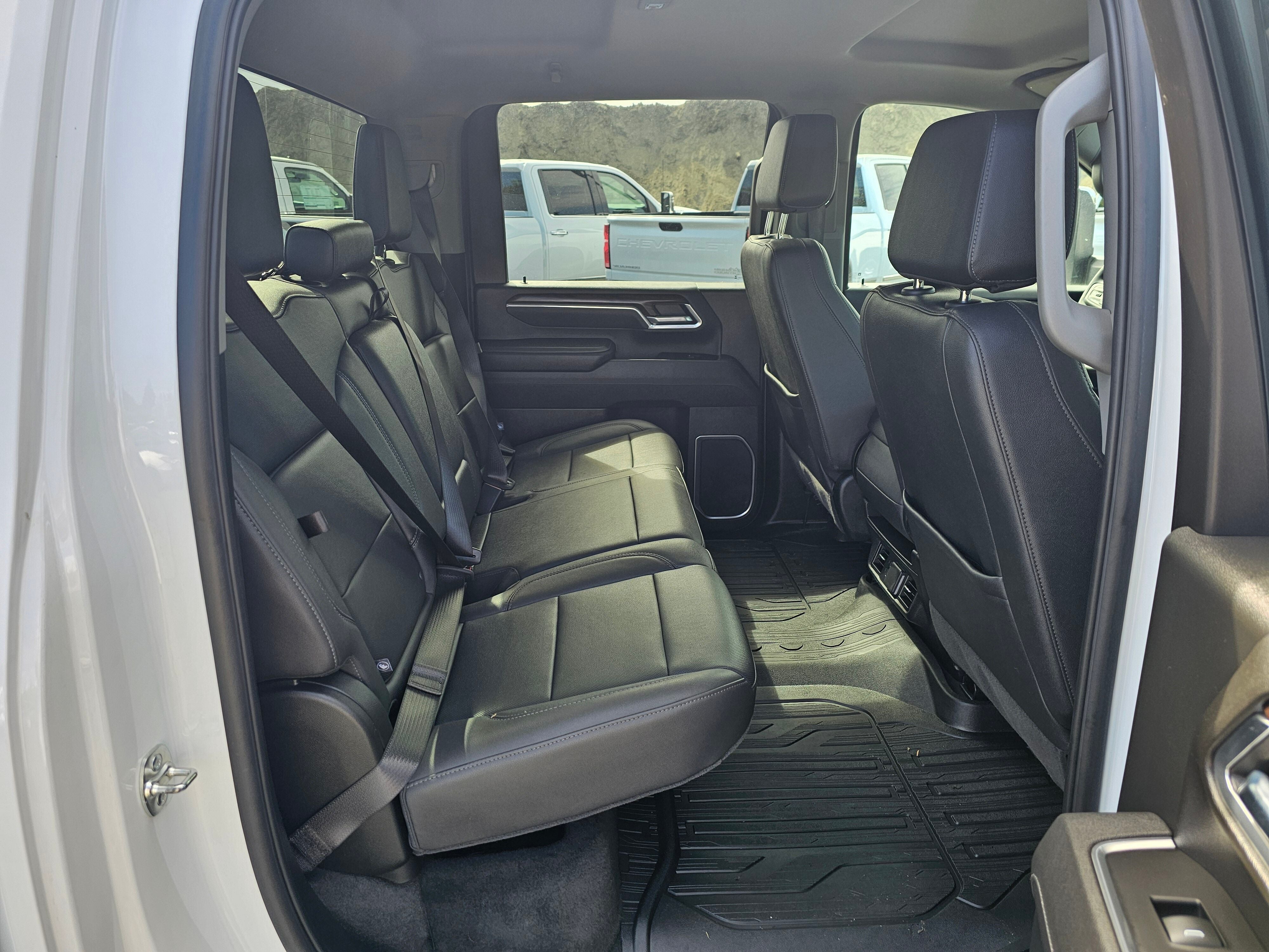 2025 GMC Sierra 3500 HD SLT