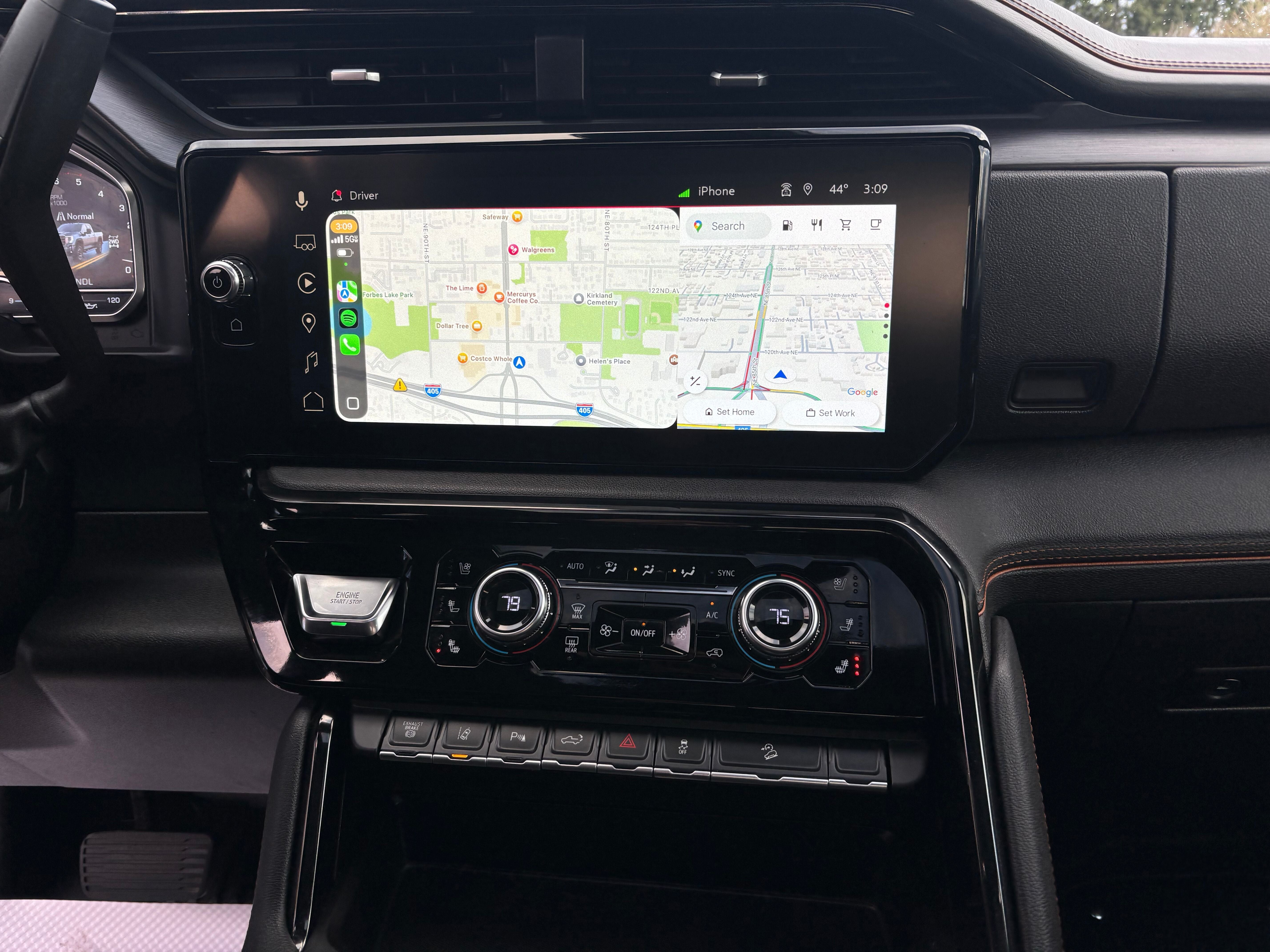 2025 GMC Sierra 3500 HD AT4