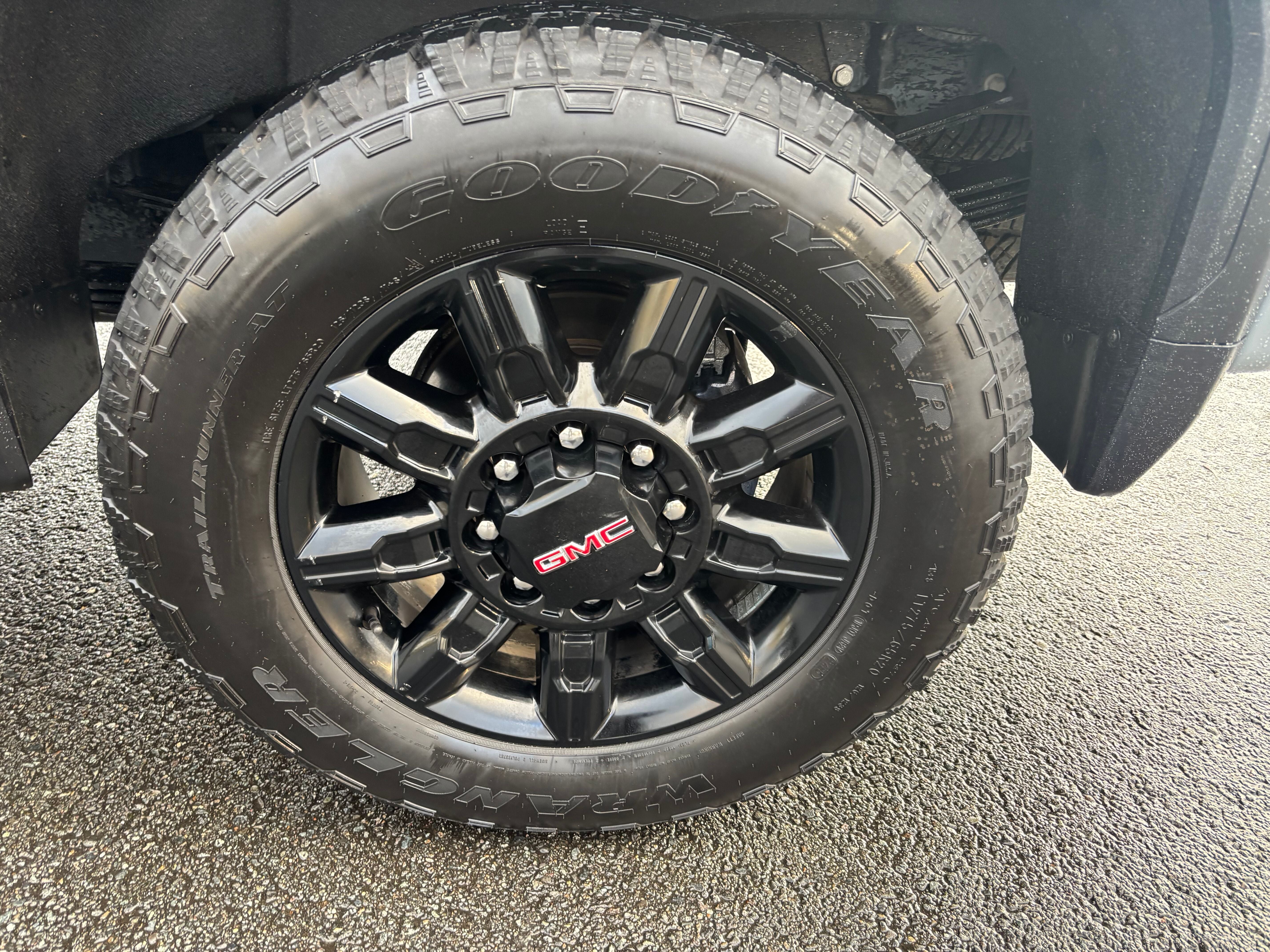 2025 GMC Sierra 3500 HD AT4