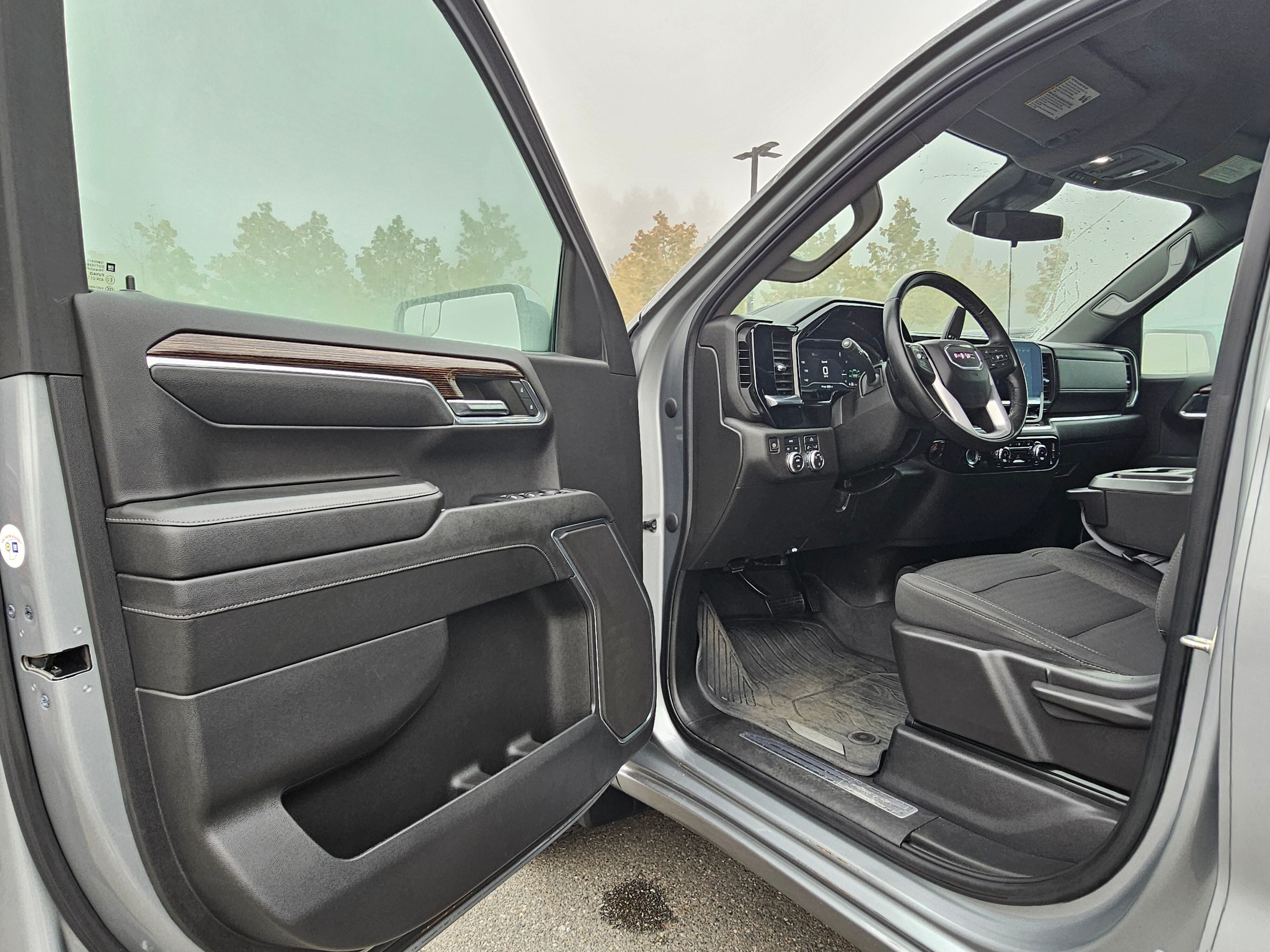 2023 GMC Sierra 1500 SLE