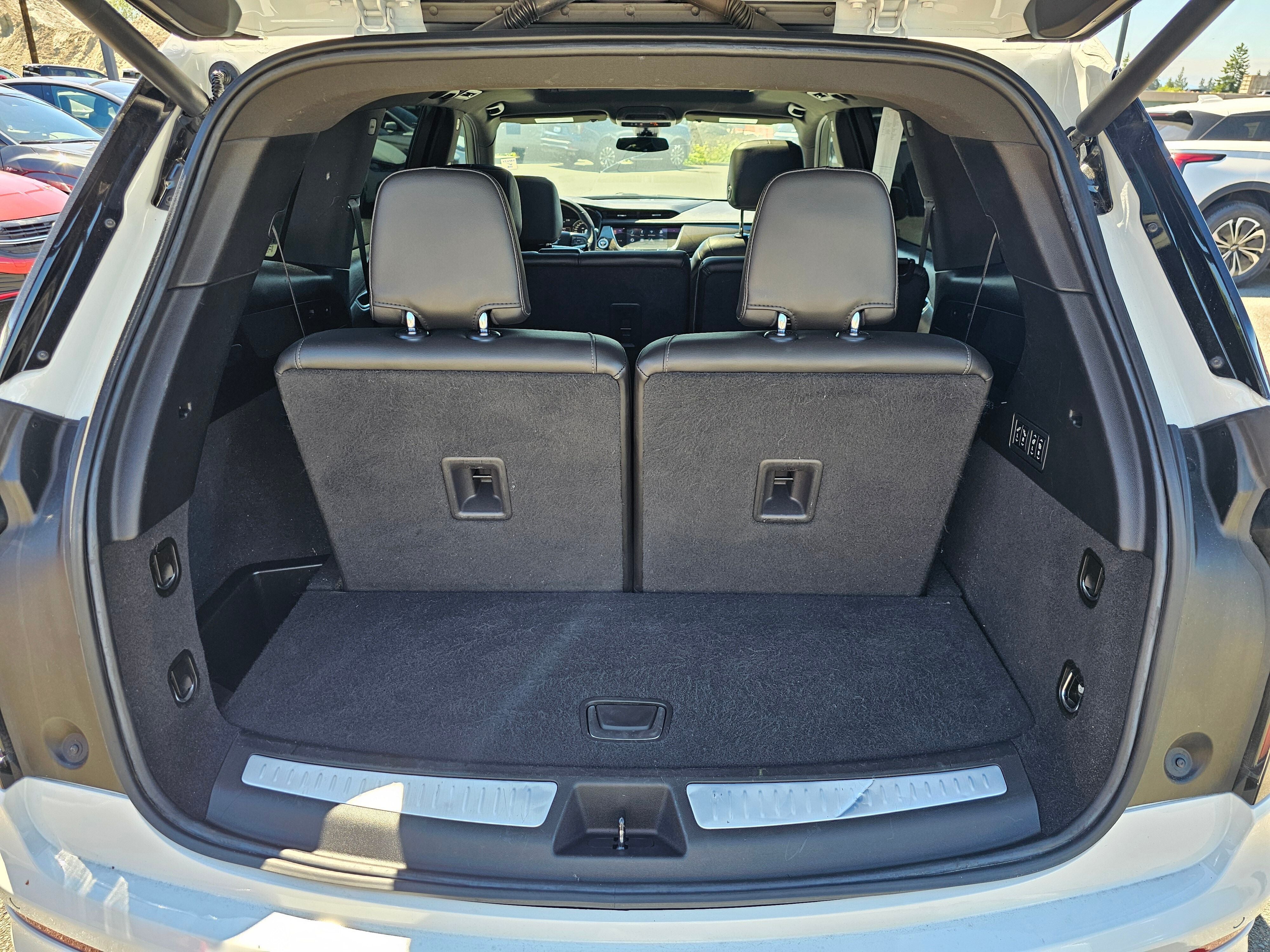 2022 Cadillac XT6 Sport