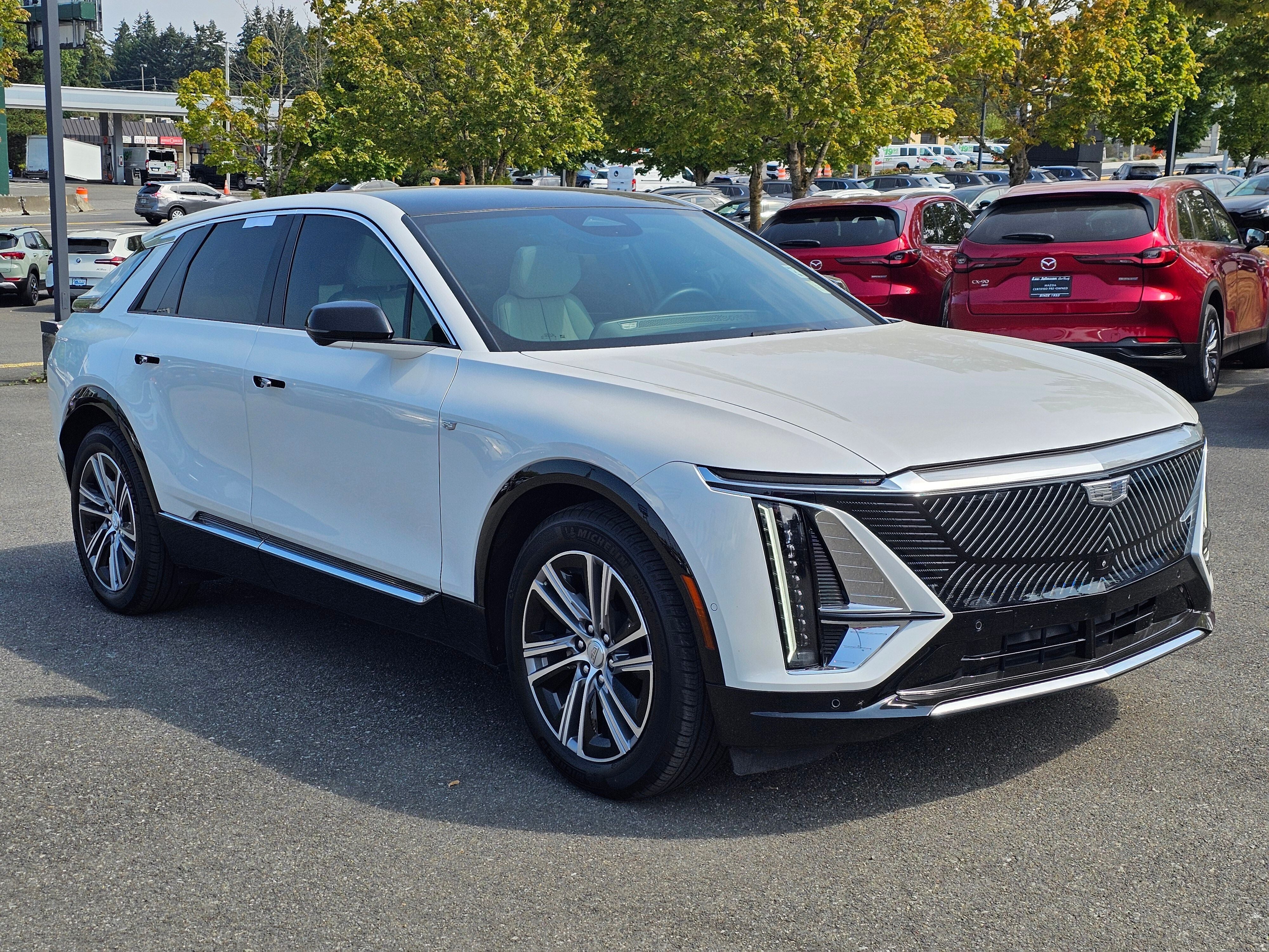 2024 Cadillac LYRIQ Luxury 1