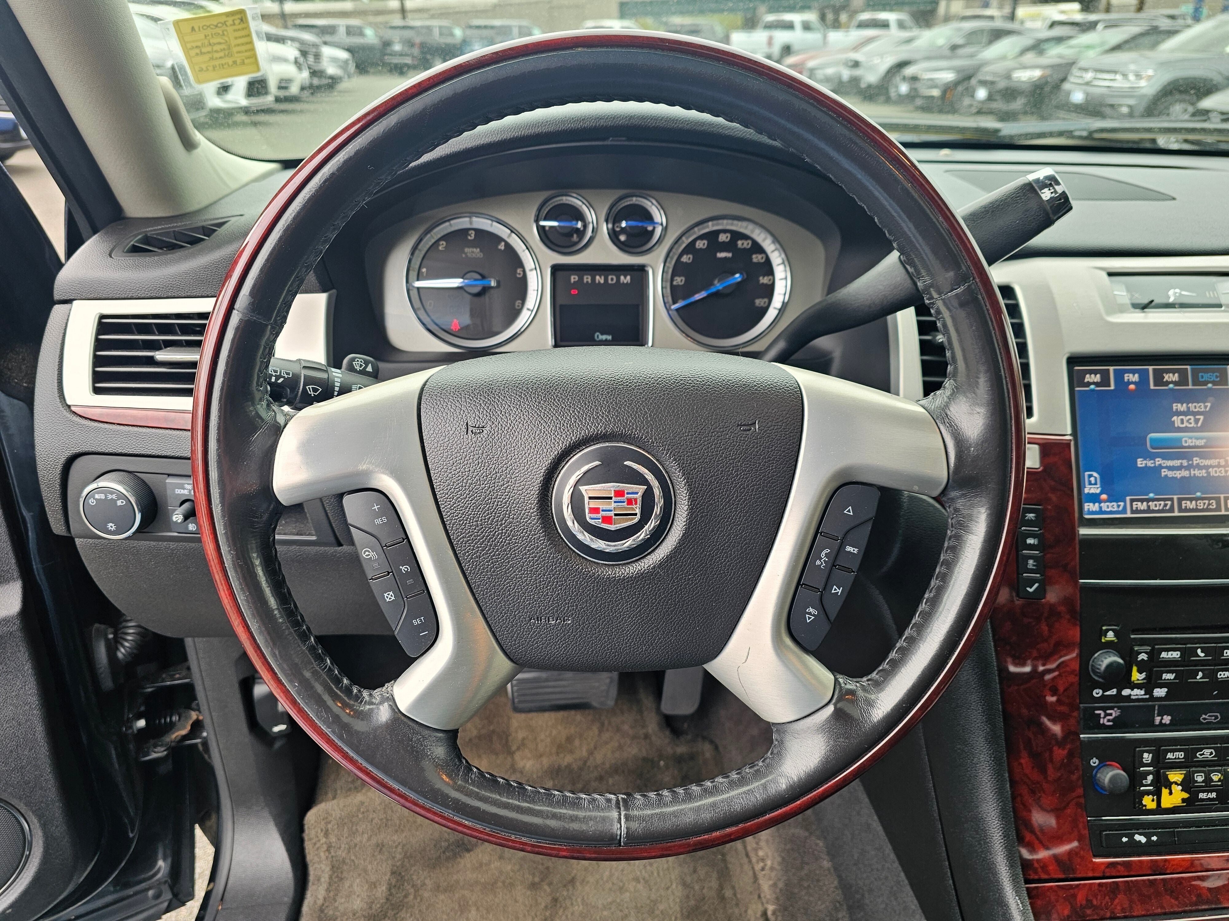 2014 Cadillac Escalade Luxury