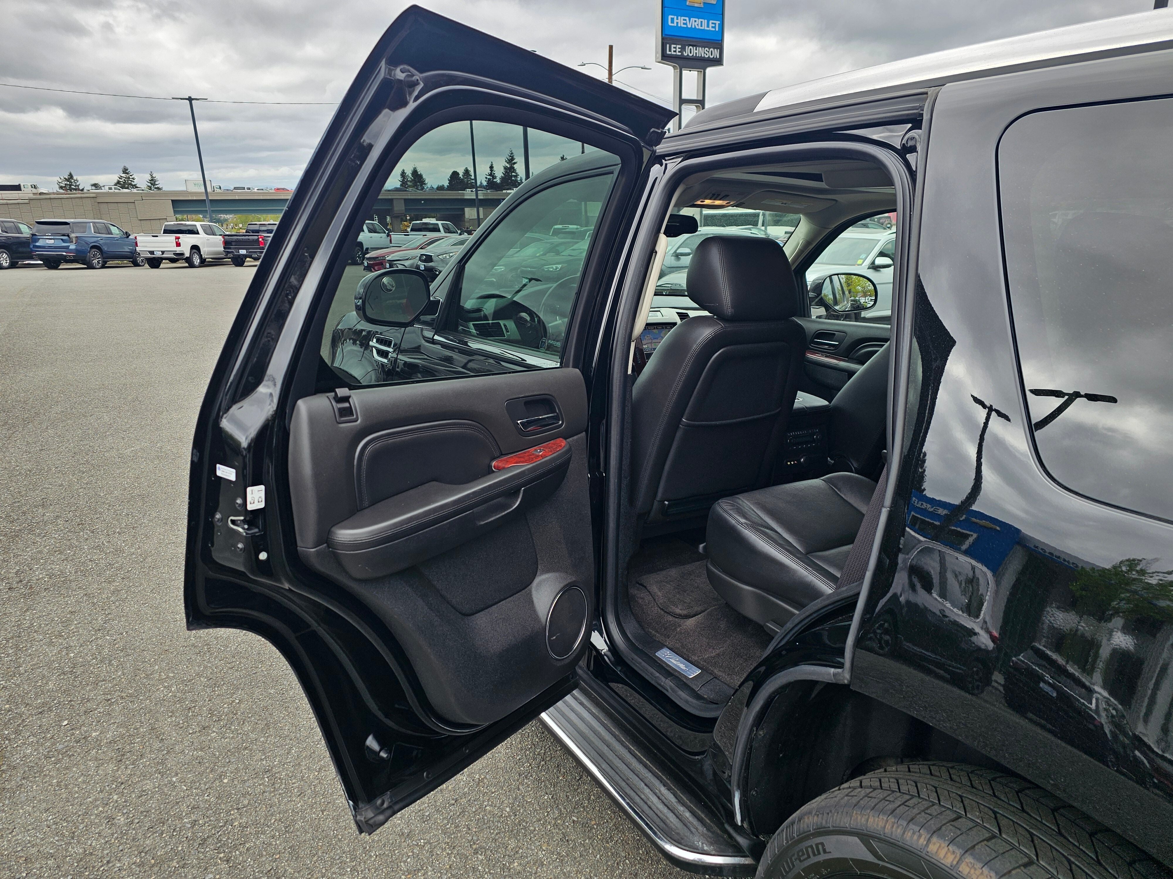 2014 Cadillac Escalade Luxury