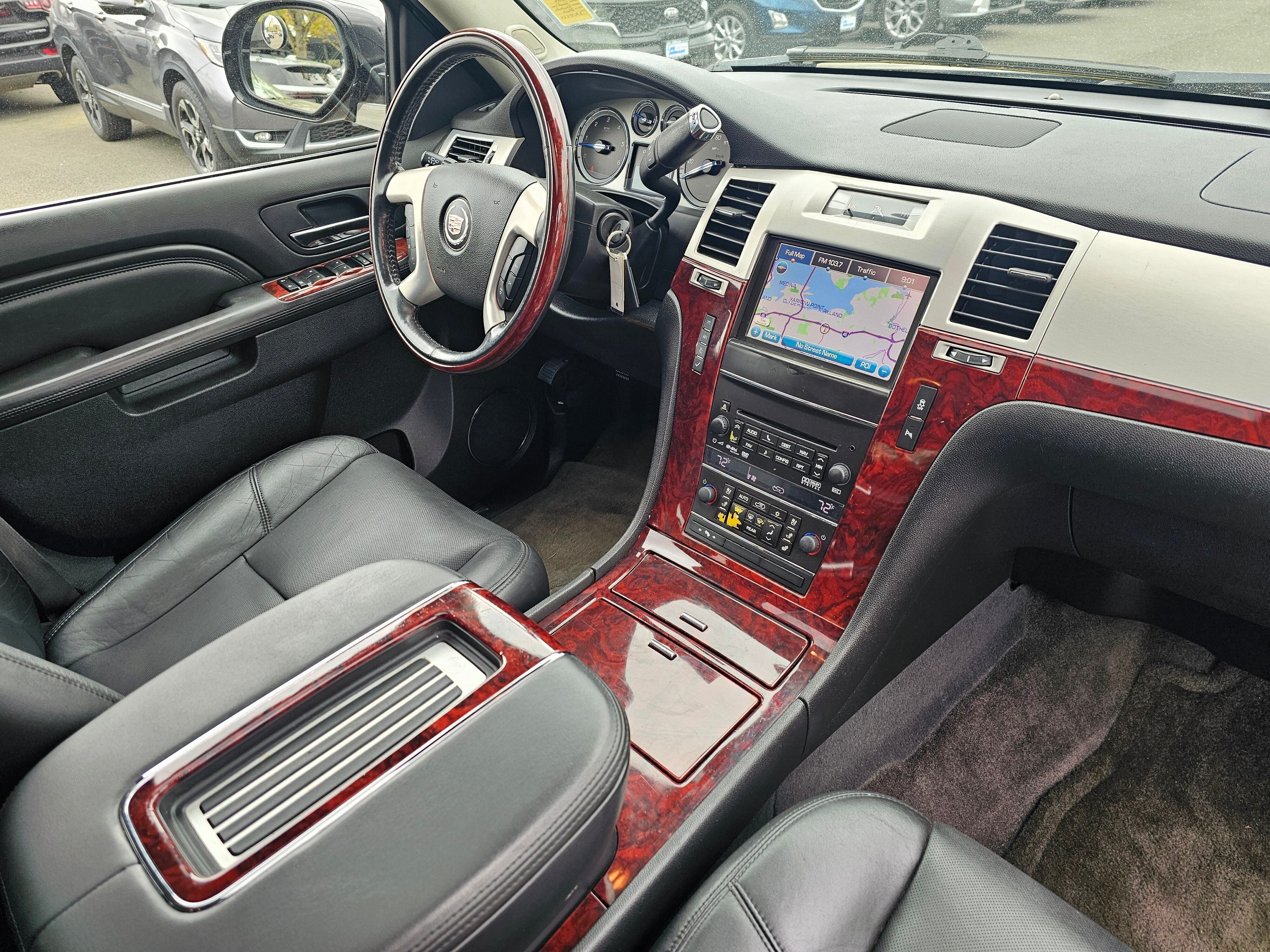 2014 Cadillac Escalade Luxury