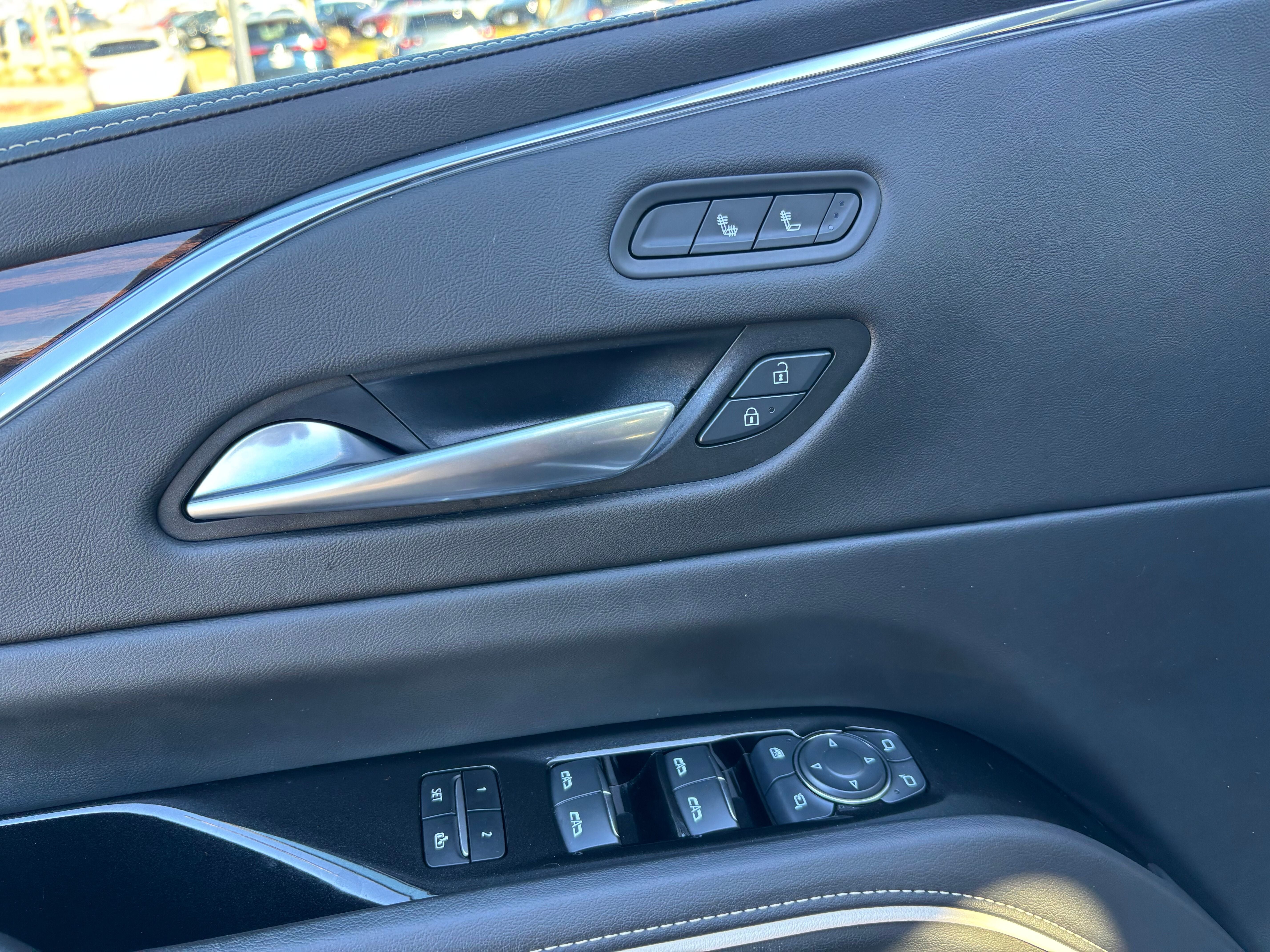 2024 Cadillac Escalade ESV Luxury