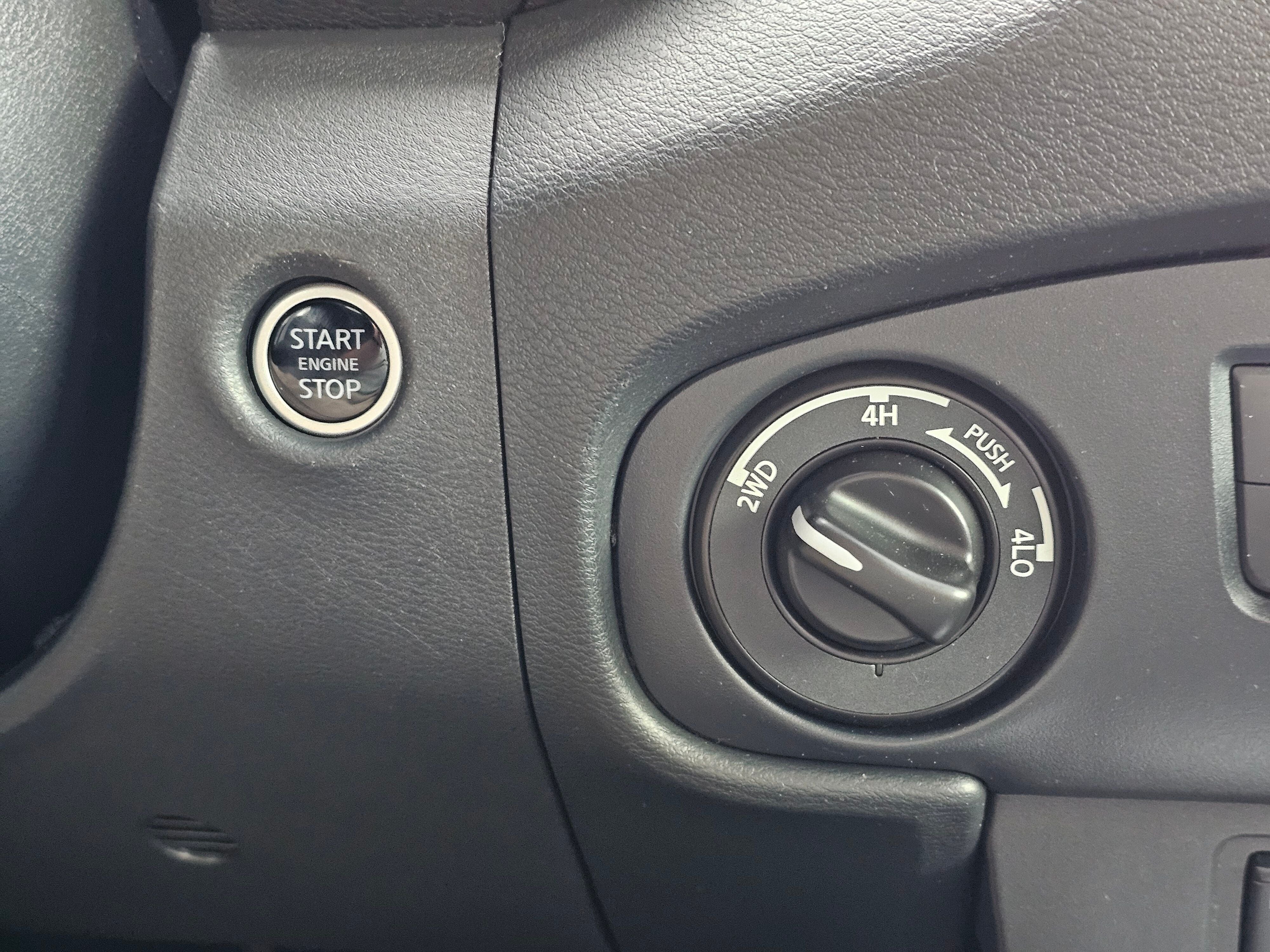 2022 Nissan Frontier Crew Cab SV 4x4