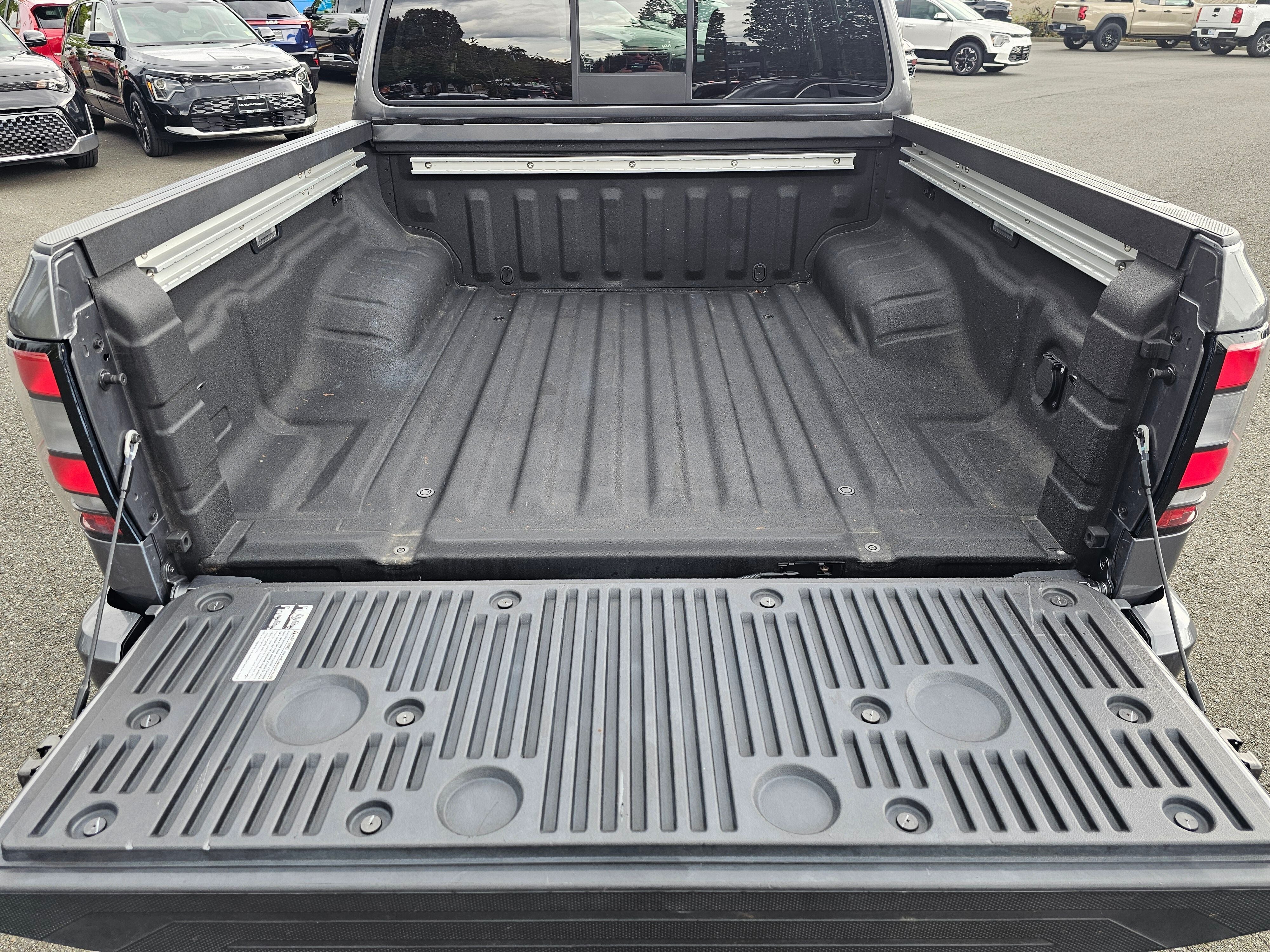 2022 Nissan Frontier Crew Cab SV 4x4