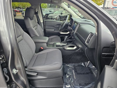 2022 Nissan Frontier Crew Cab SV 4x4