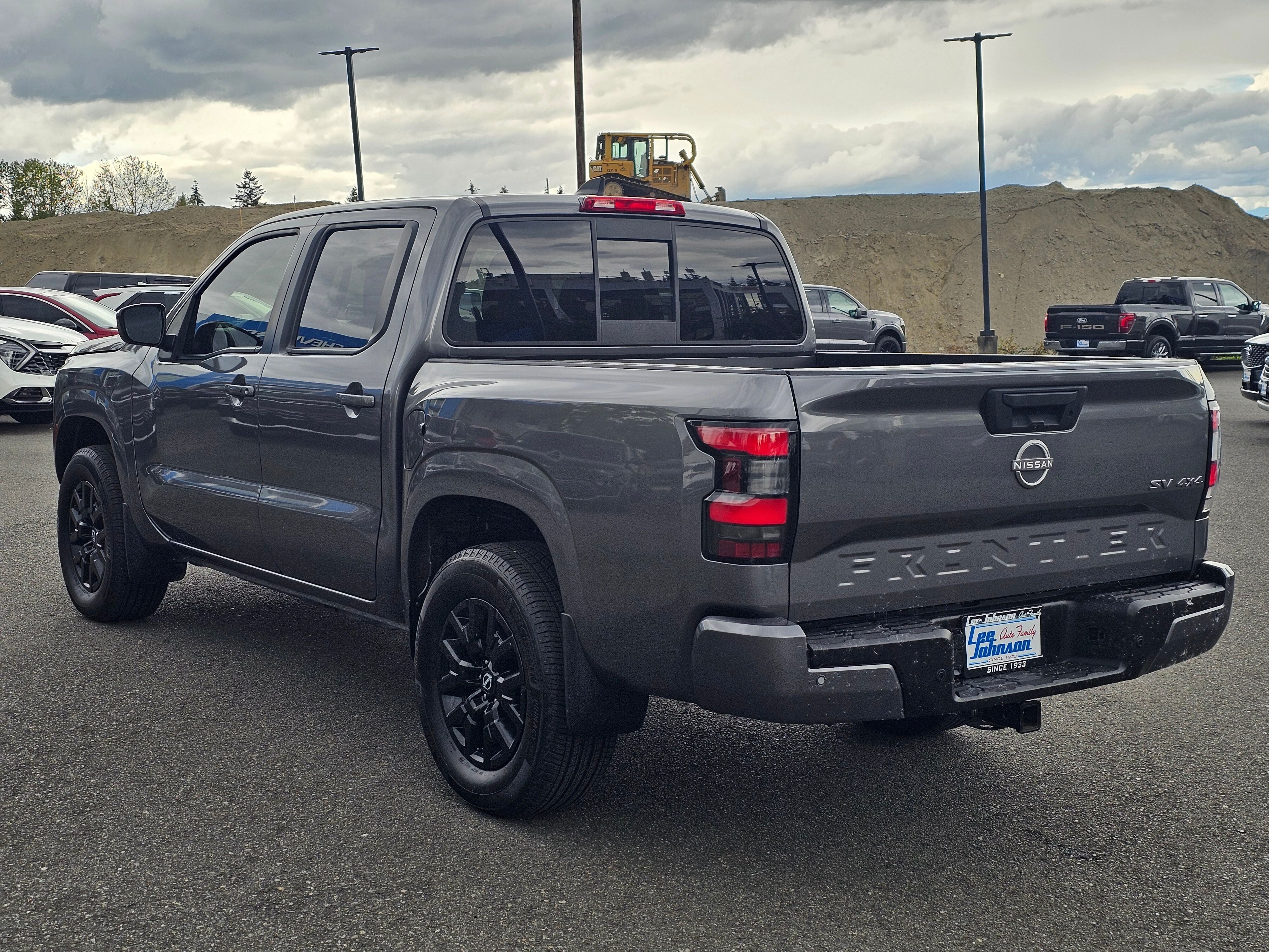 2022 Nissan Frontier Crew Cab SV 4x4