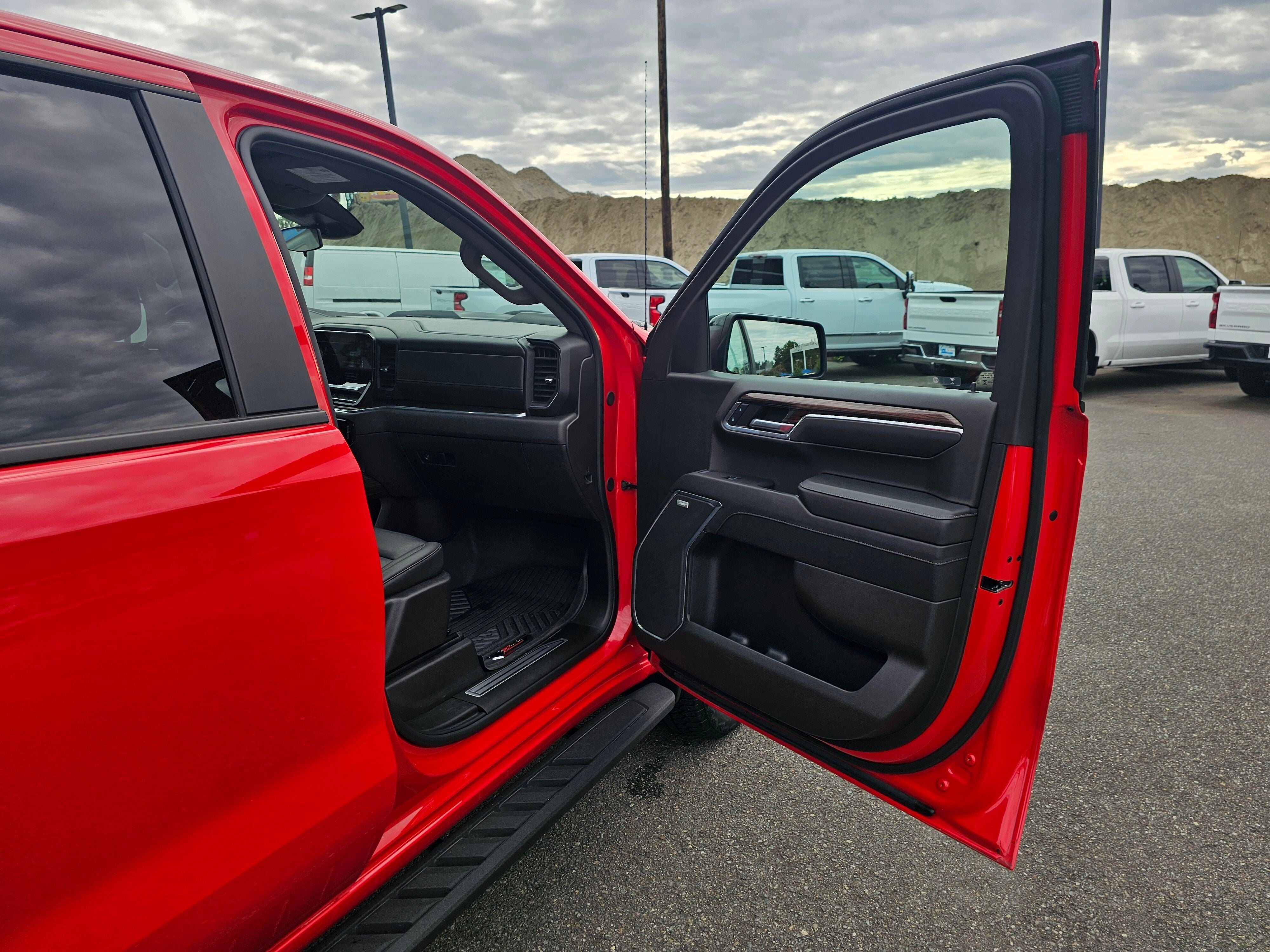 2024 Chevrolet Silverado 1500 LT Trail Boss
