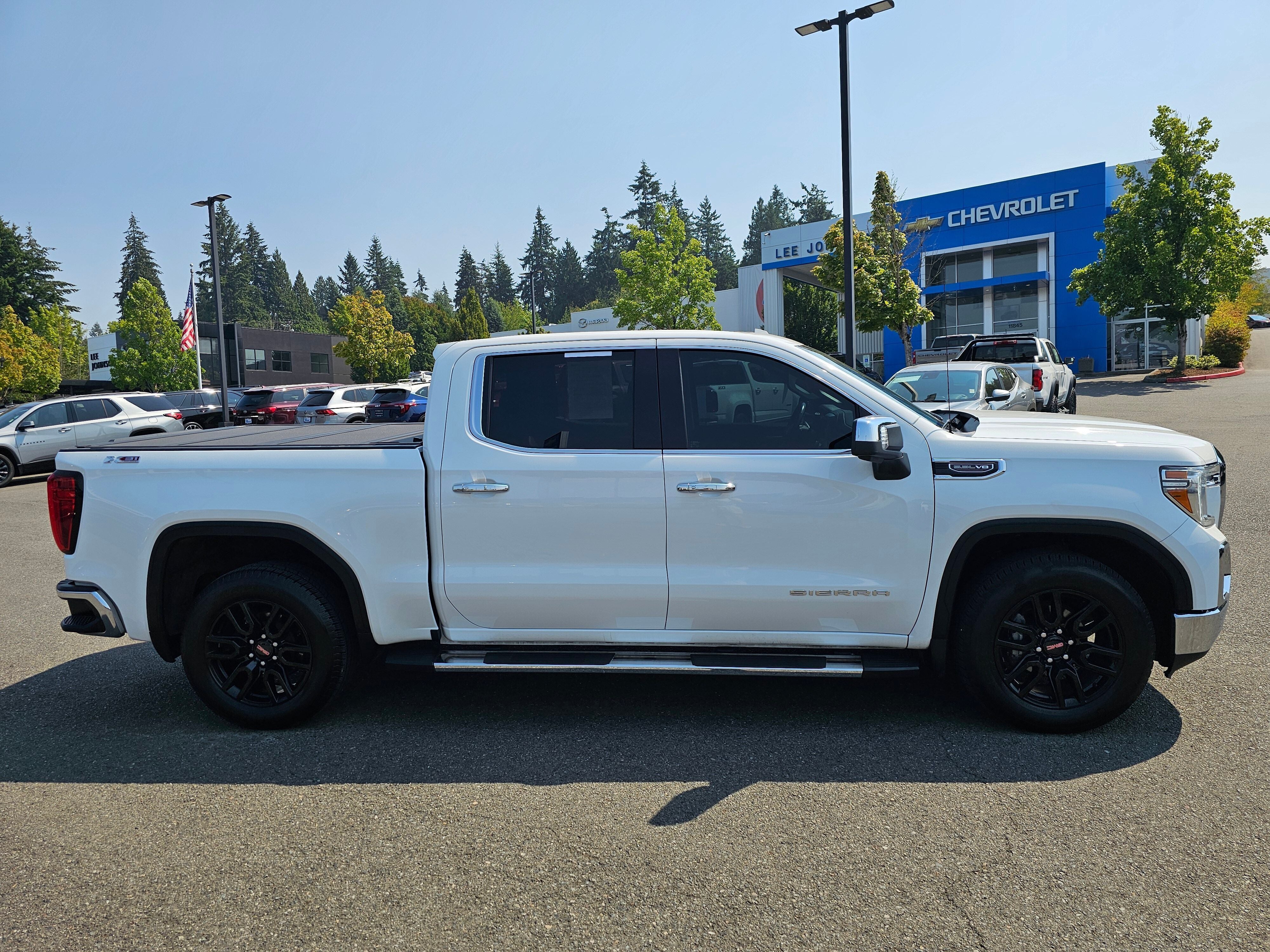2021 GMC Sierra 1500 SLT