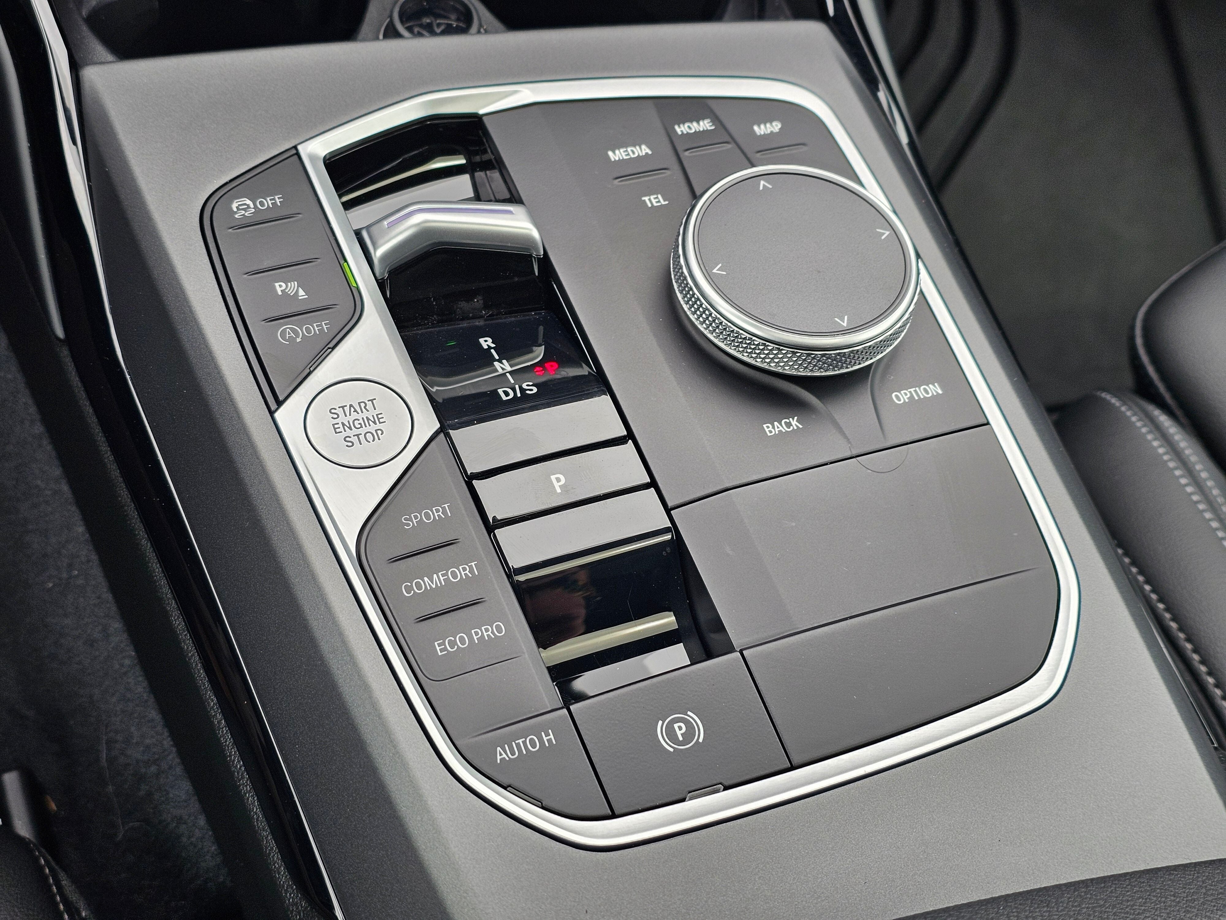 2024 BMW 2 Series 230i