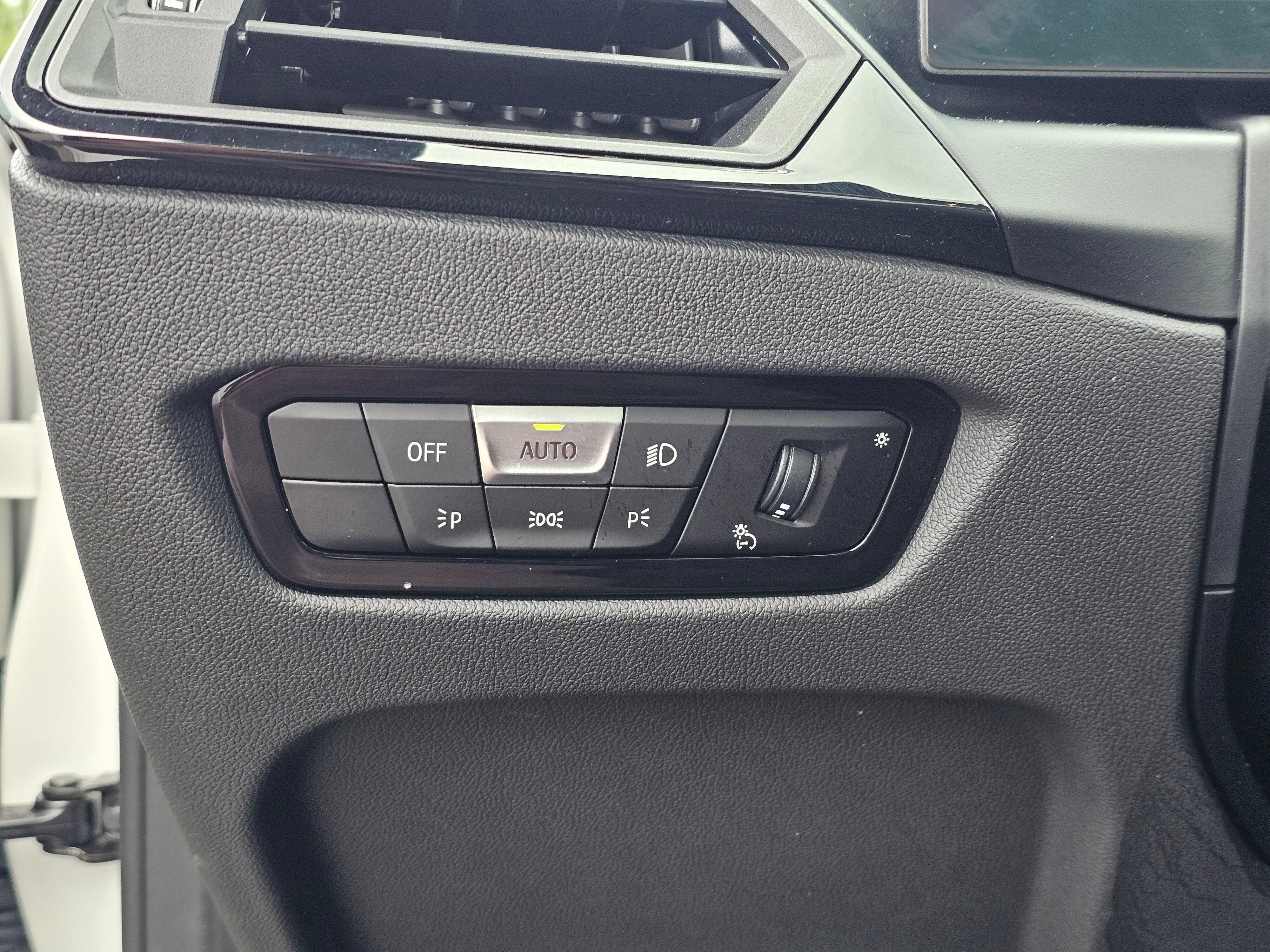 2024 BMW 2 Series 230i
