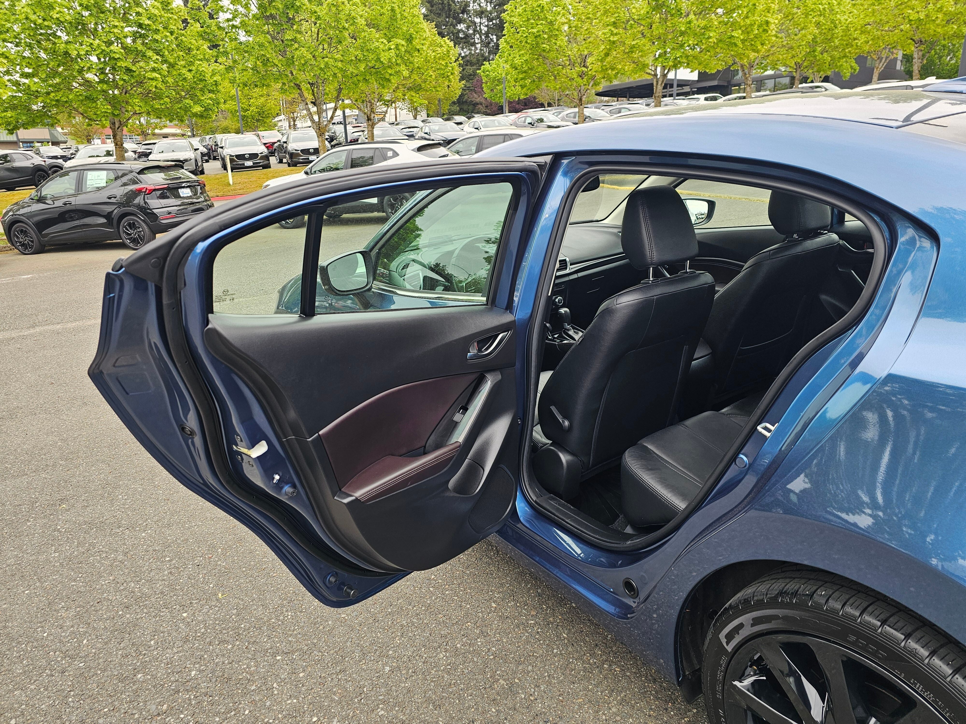 2018 Mazda Mazda3 4-Door Grand Touring