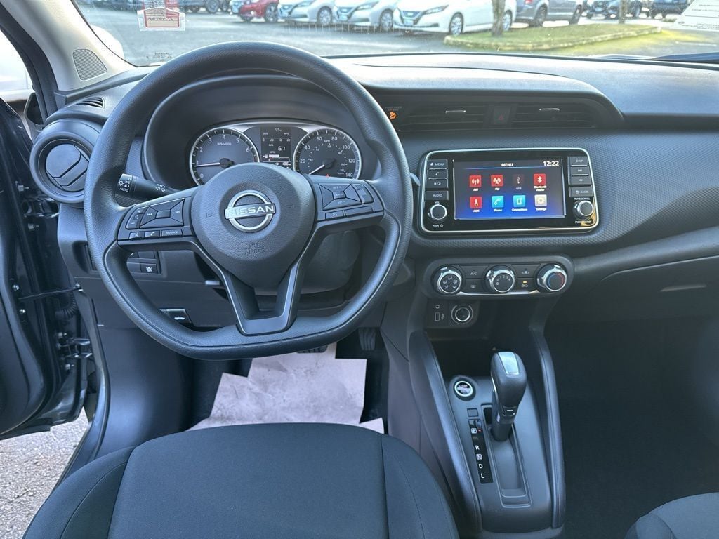 2024 Nissan Kicks S