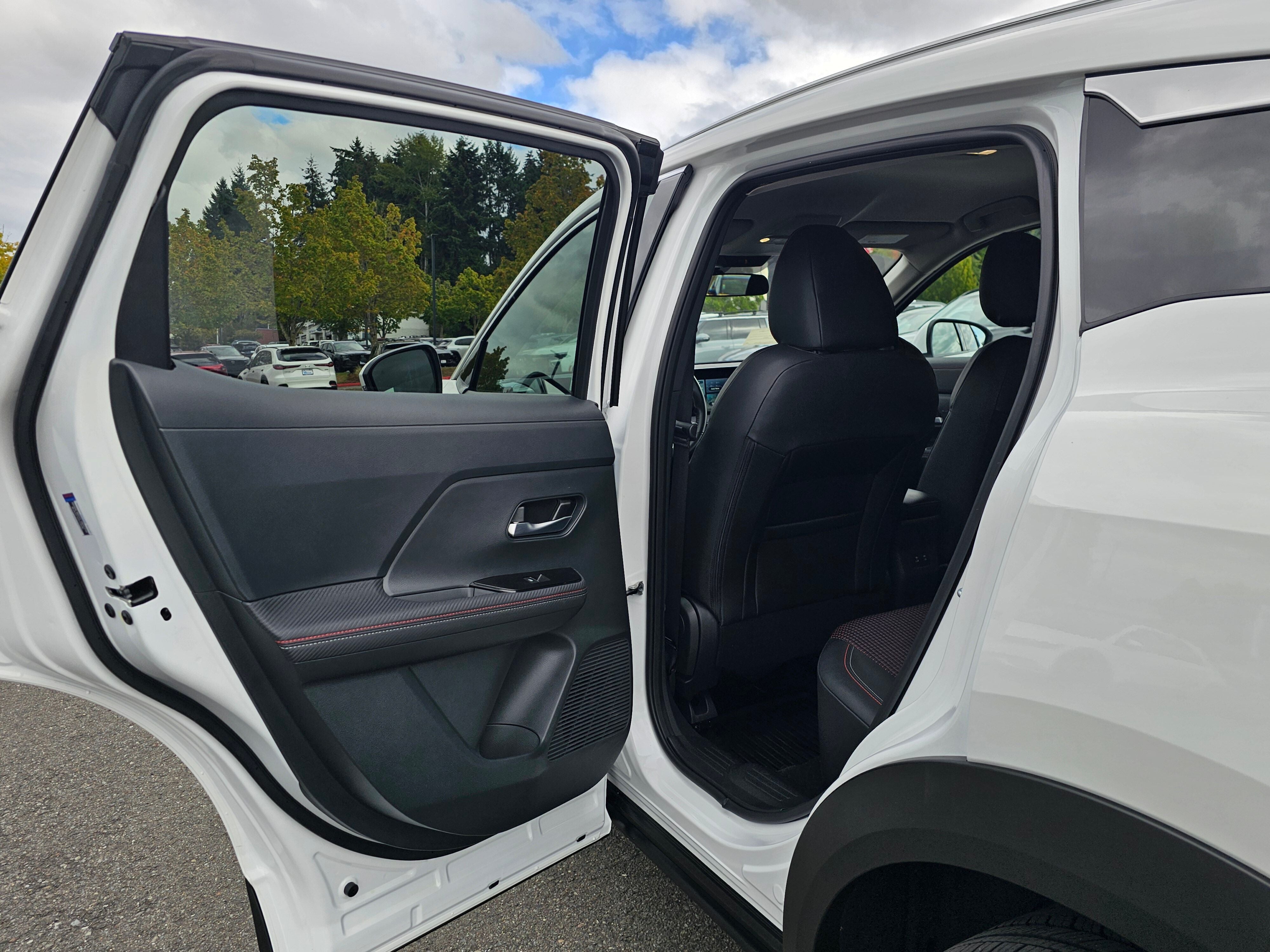 2025 Nissan Kicks SR Intelligent AWD