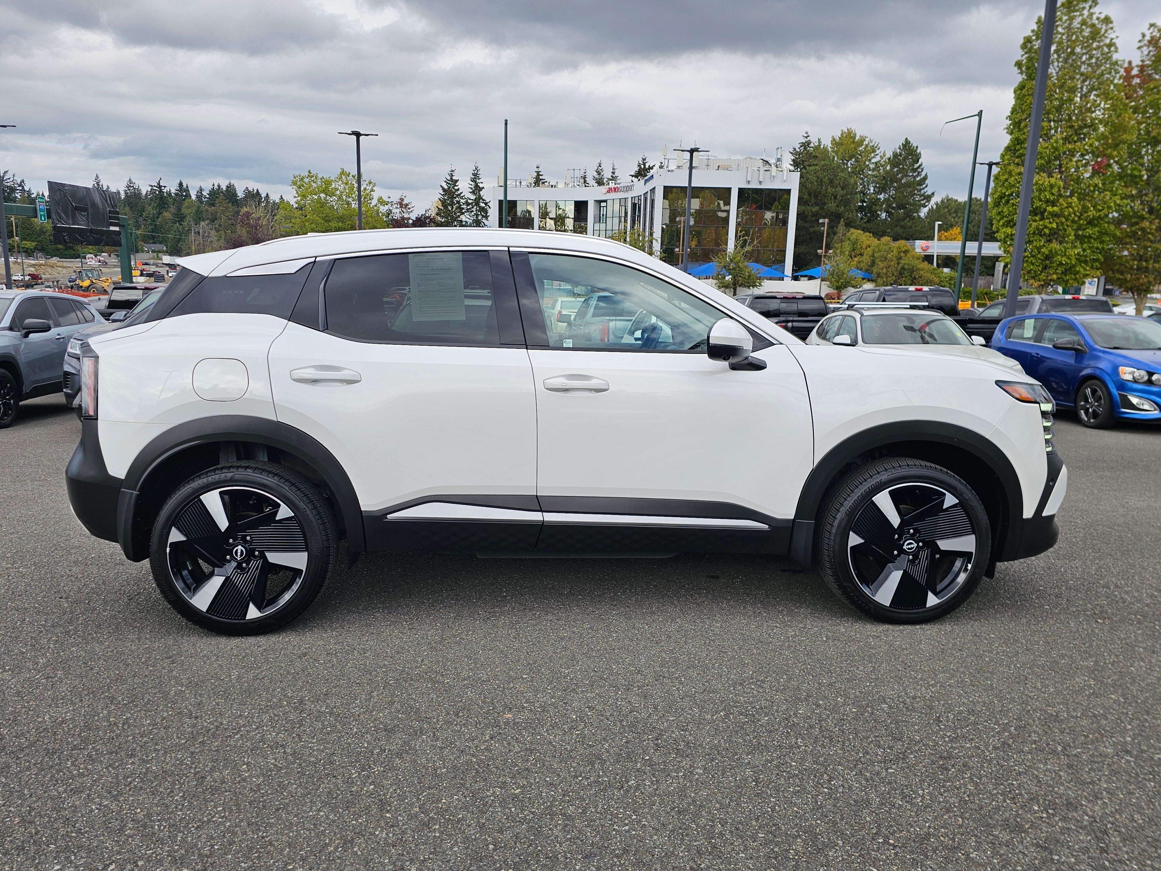 2025 Nissan Kicks SR Intelligent AWD