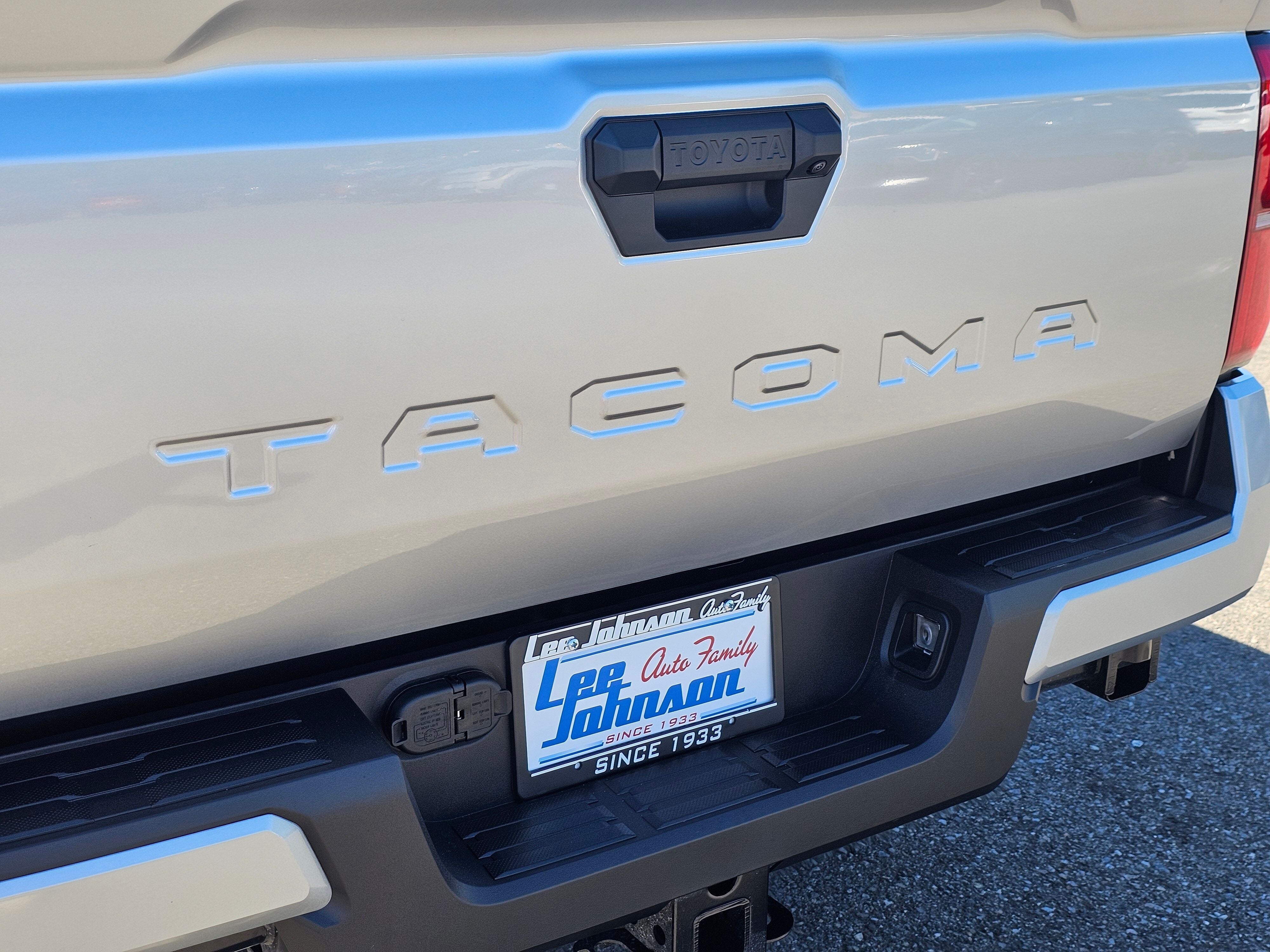 2026 Toyota Tacoma 2WD SR5