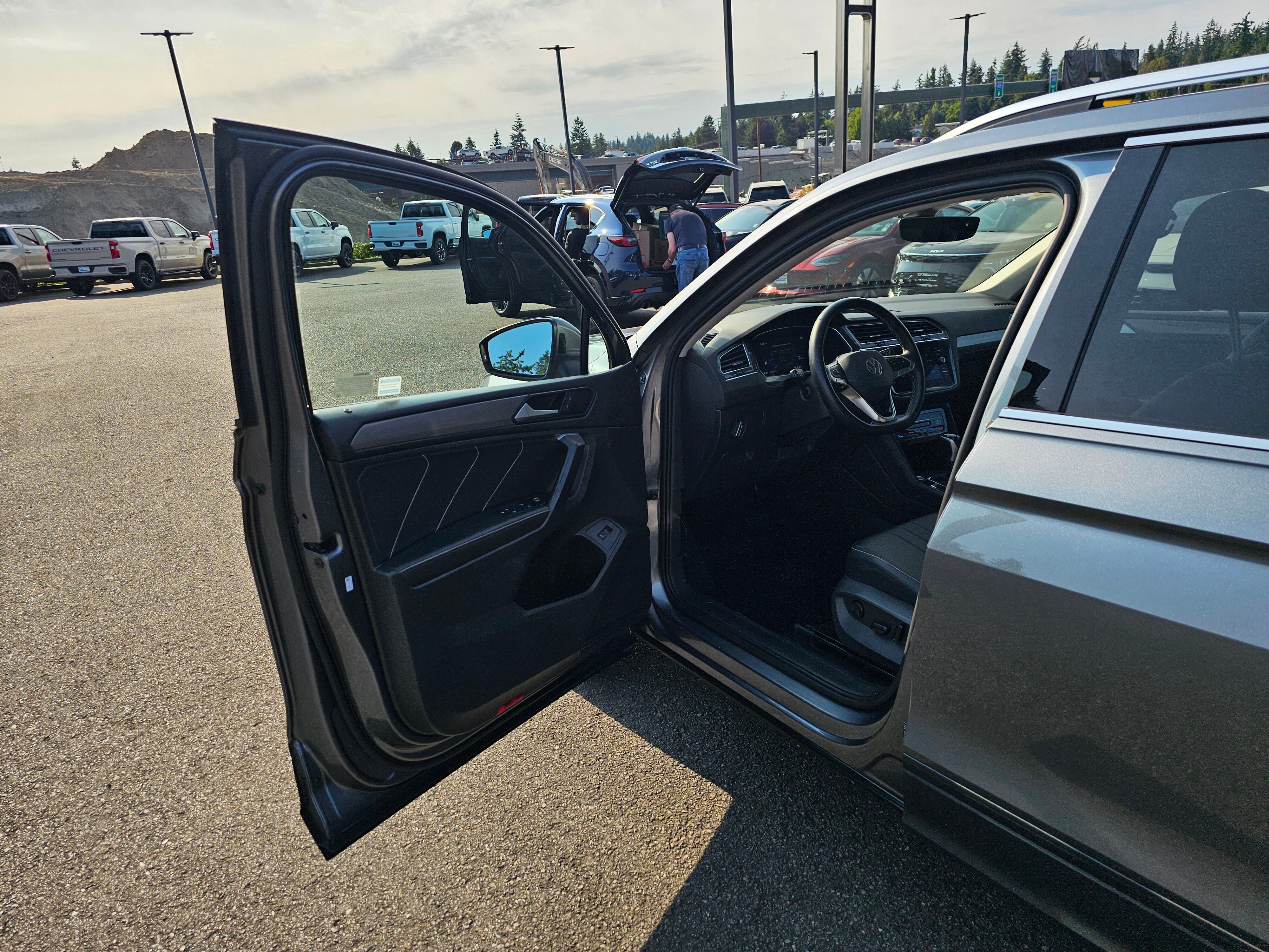 2022 Volkswagen Tiguan 2.0T SE