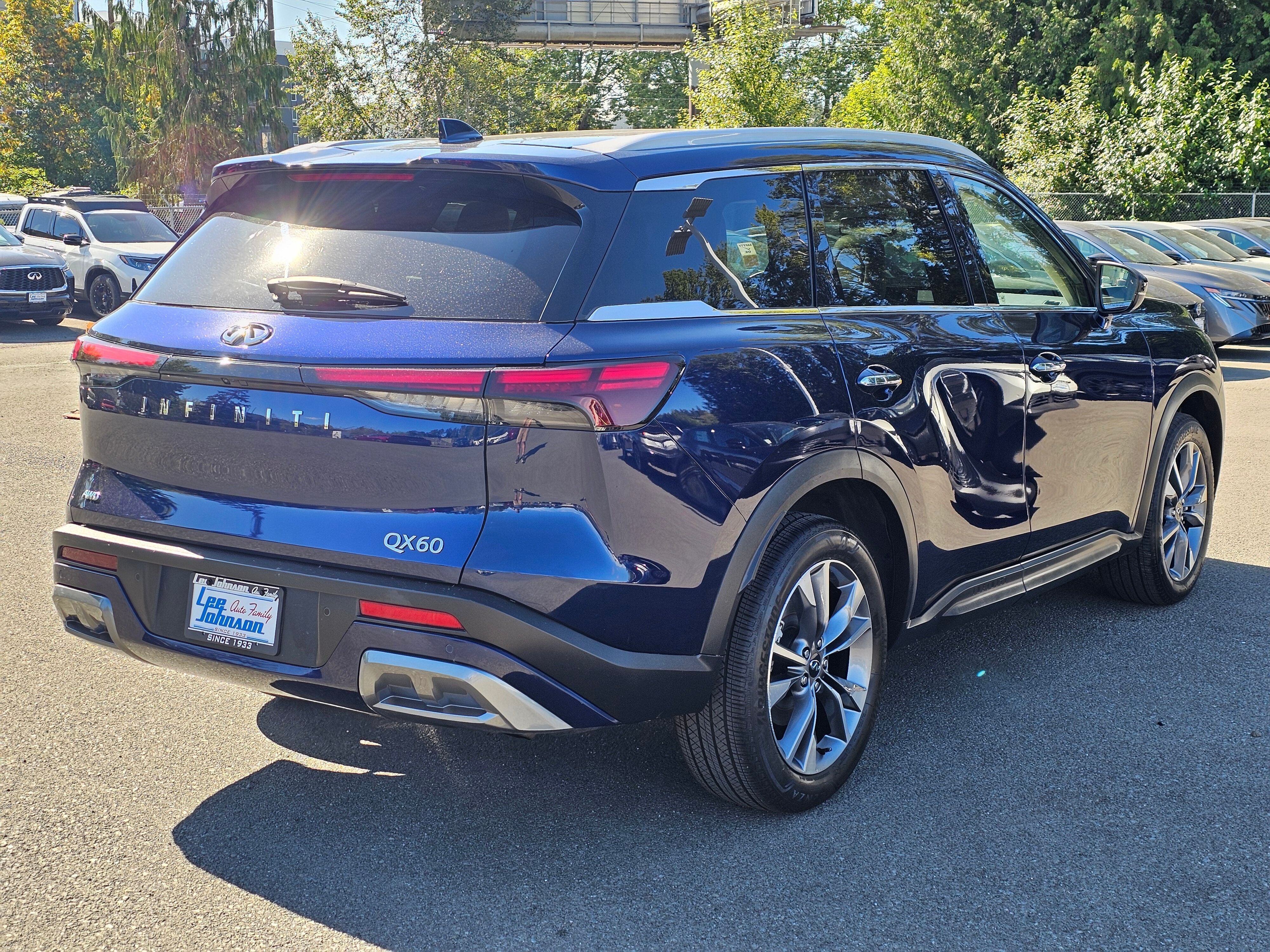2022 INFINITI QX60 LUXE