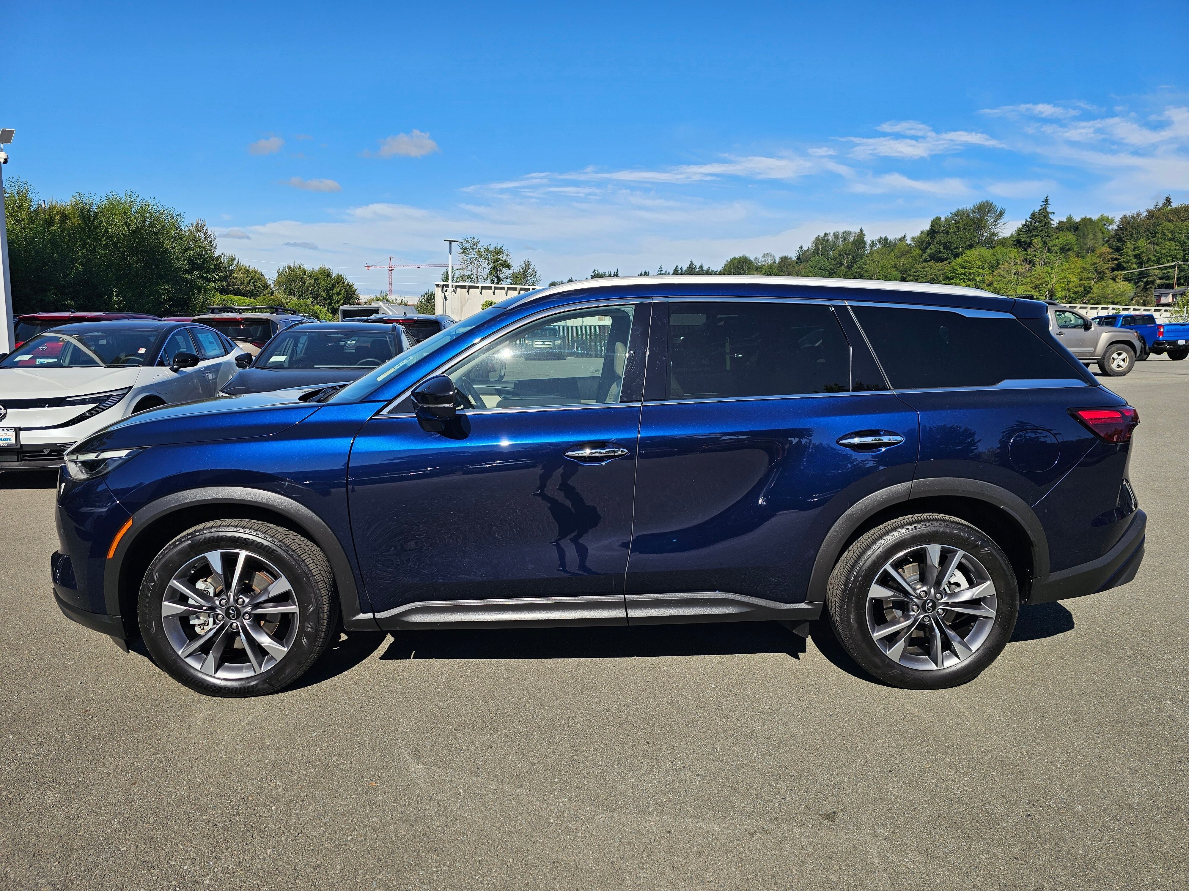 2022 INFINITI QX60 LUXE