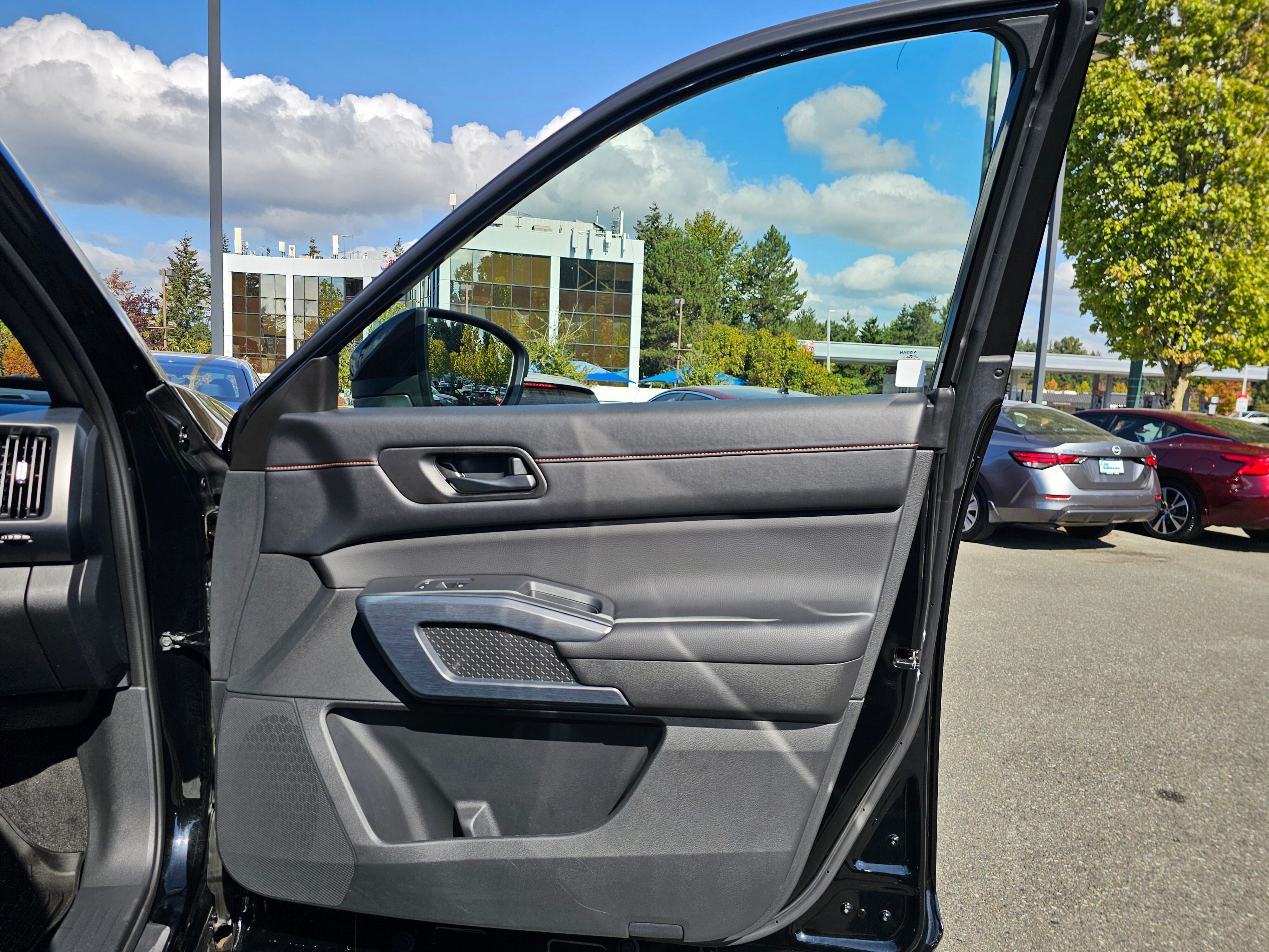 2025 Nissan Pathfinder Rock Creek 4WD