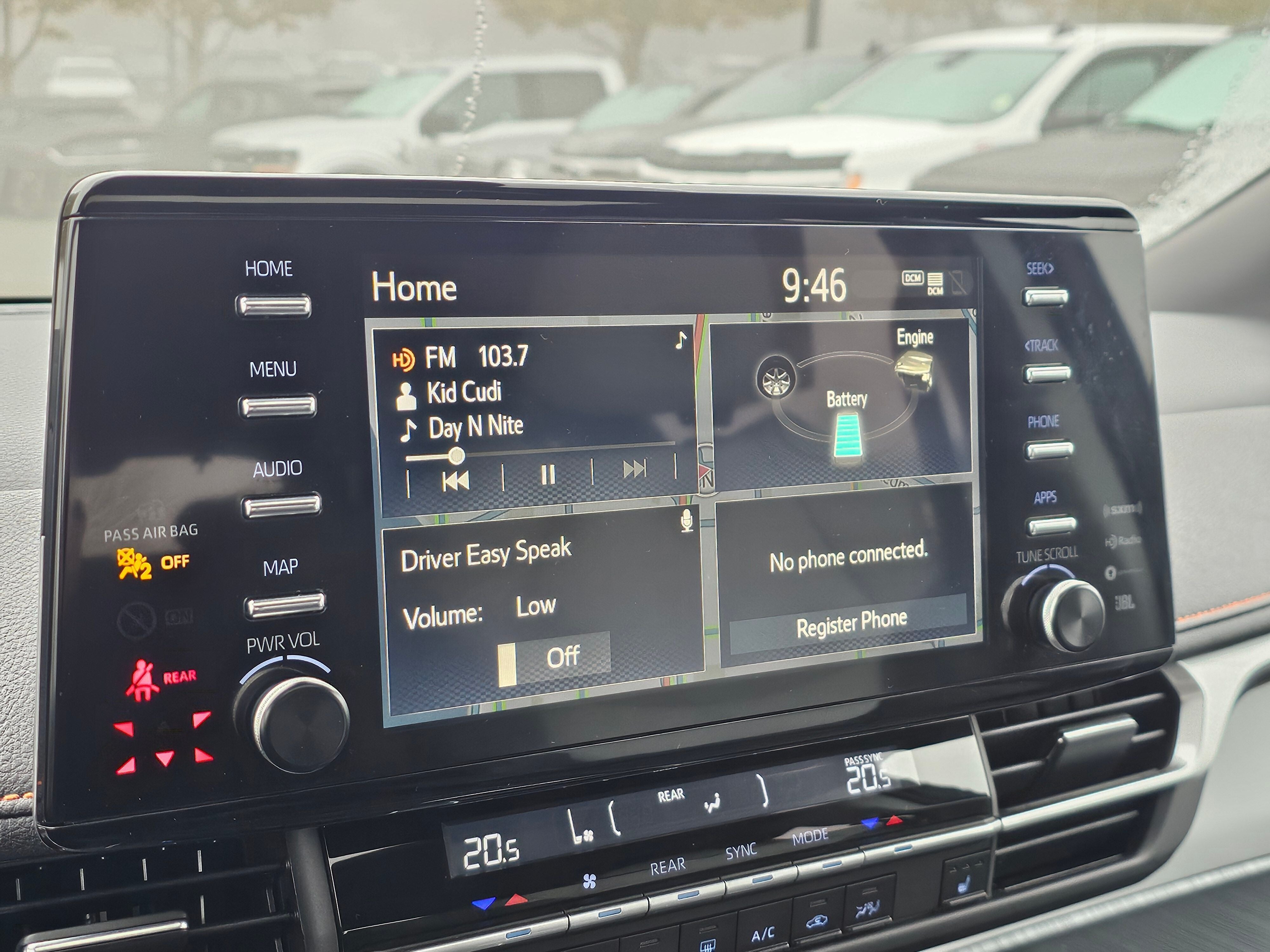 2023 Toyota Sienna LE