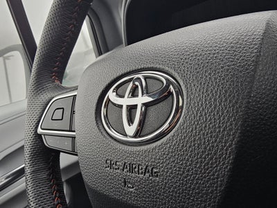 2023 Toyota Sienna LE