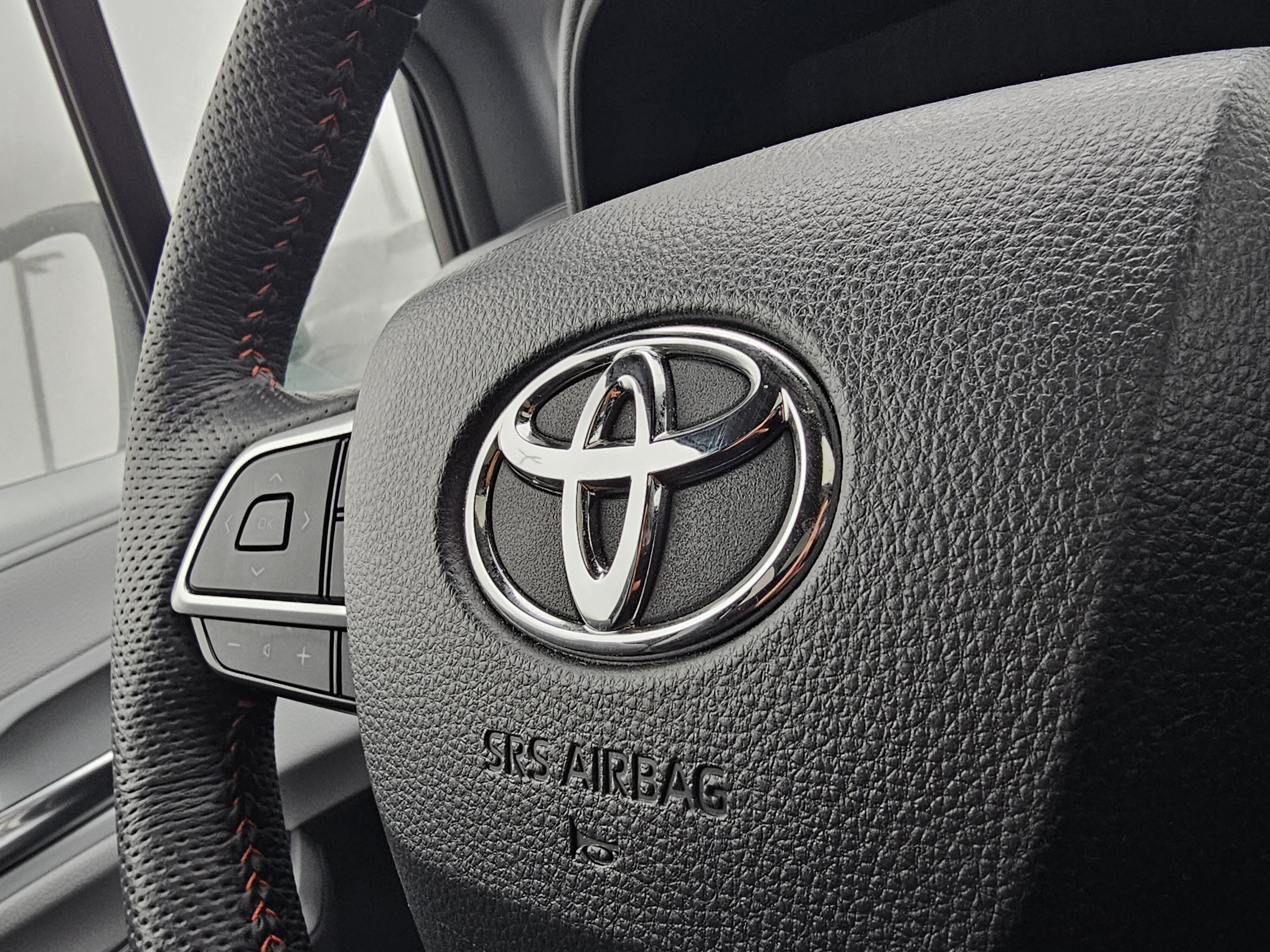 2023 Toyota Sienna LE