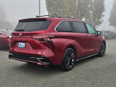 2023 Toyota Sienna LE