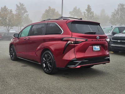 2023 Toyota Sienna LE