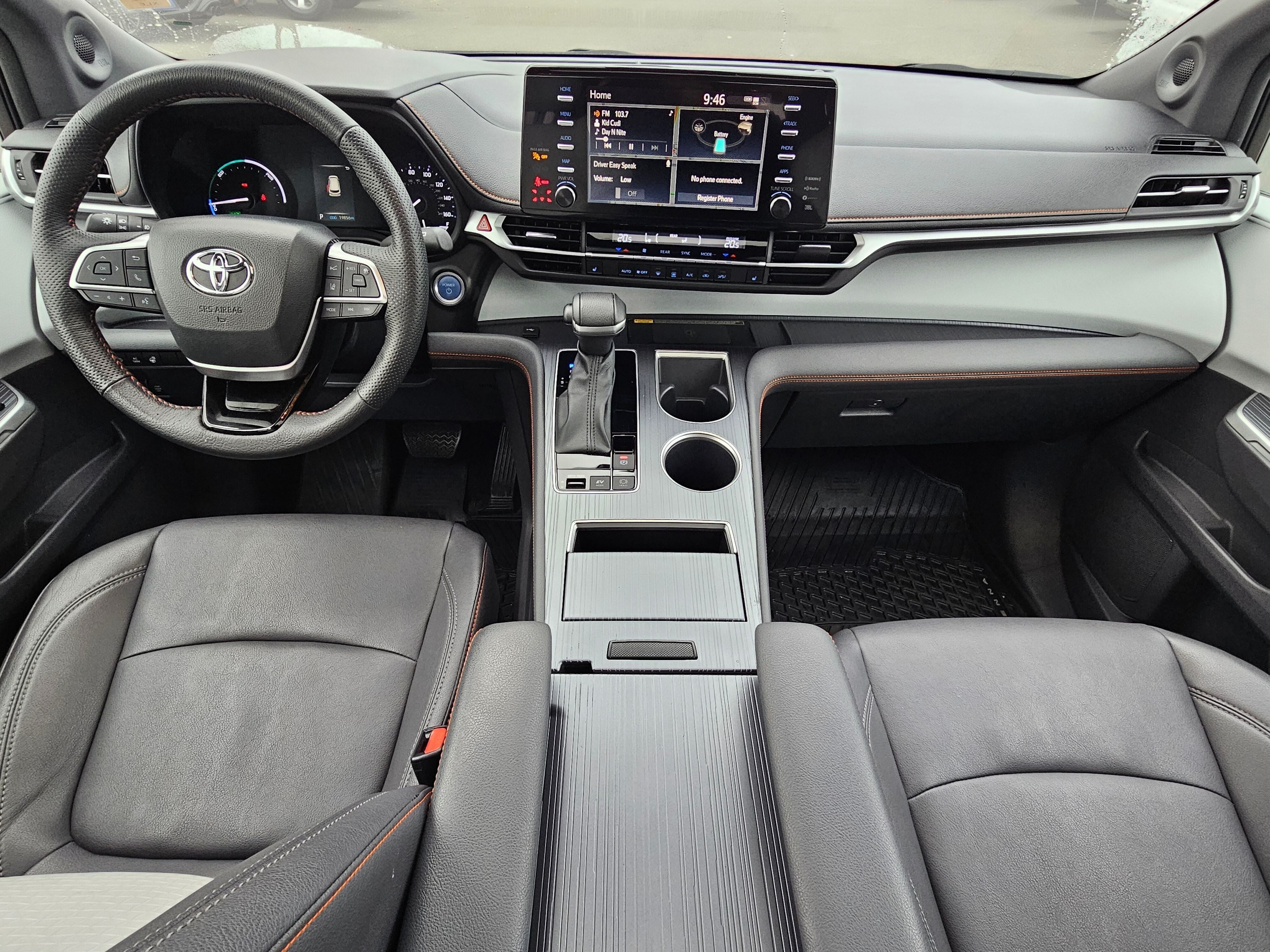 2023 Toyota Sienna LE