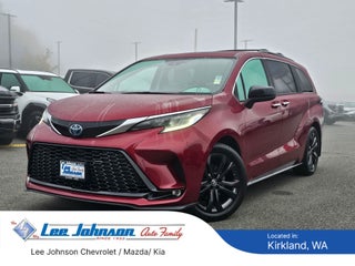 2023 Toyota Sienna LE