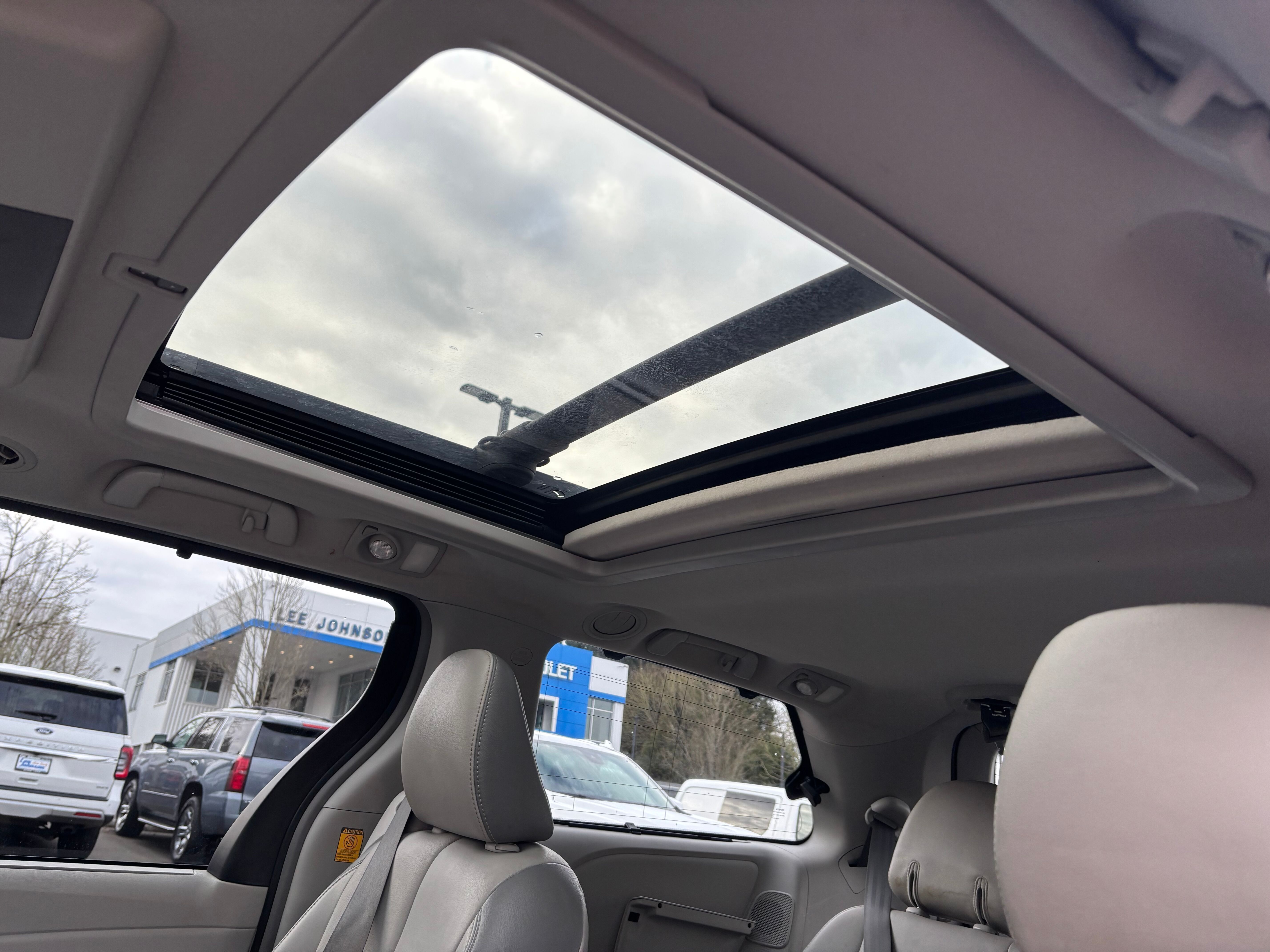 2012 Toyota Sienna XLE AAS