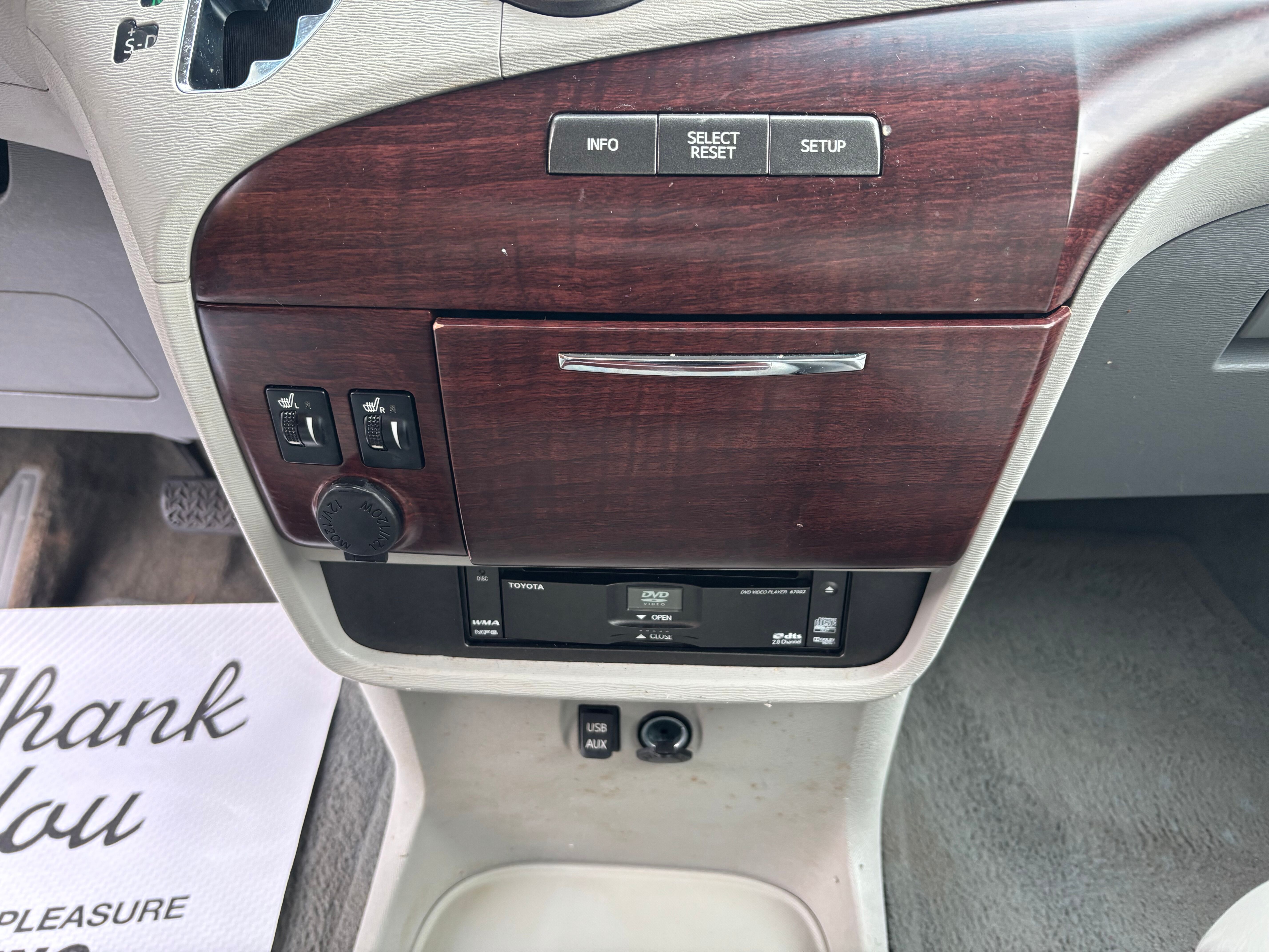 2012 Toyota Sienna XLE AAS