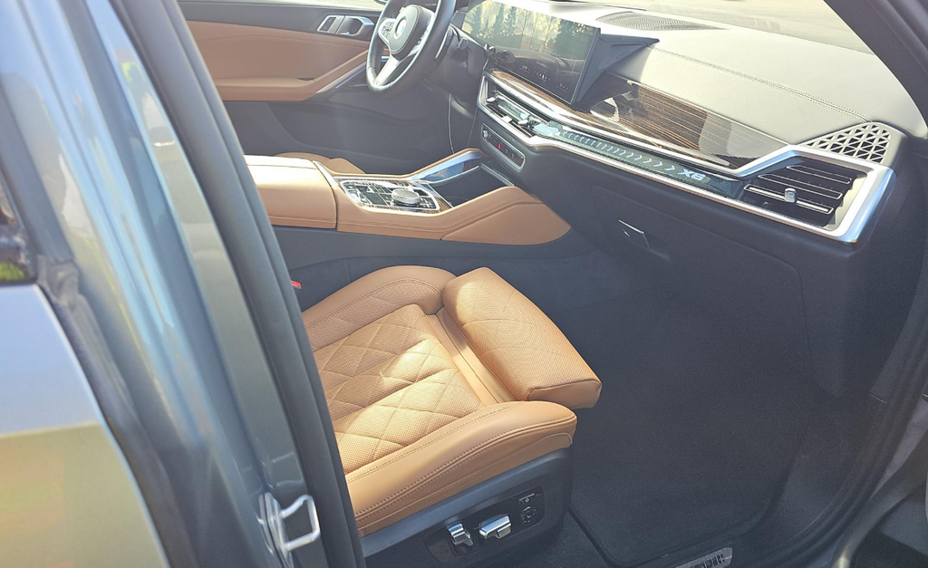 2026 BMW X6 xDrive40i