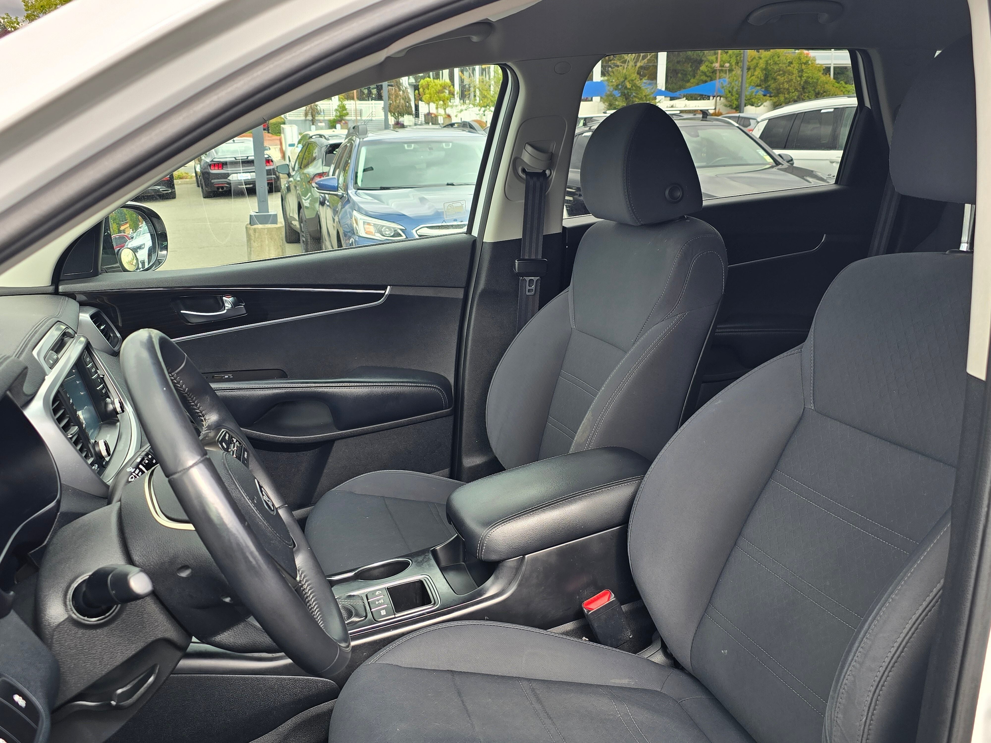2019 Kia Sorento 2.4L LX