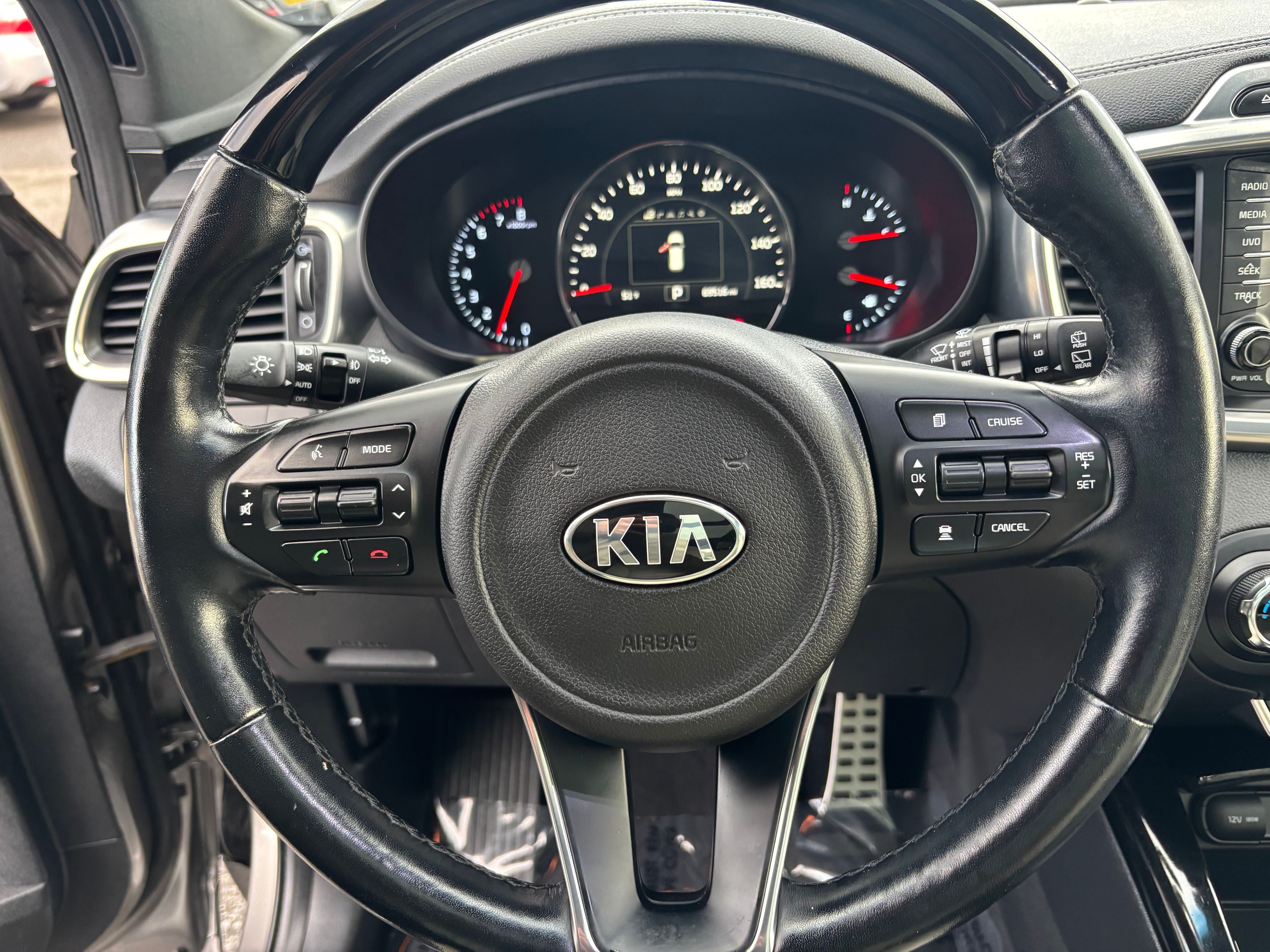 2017 Kia Sorento SXL V6