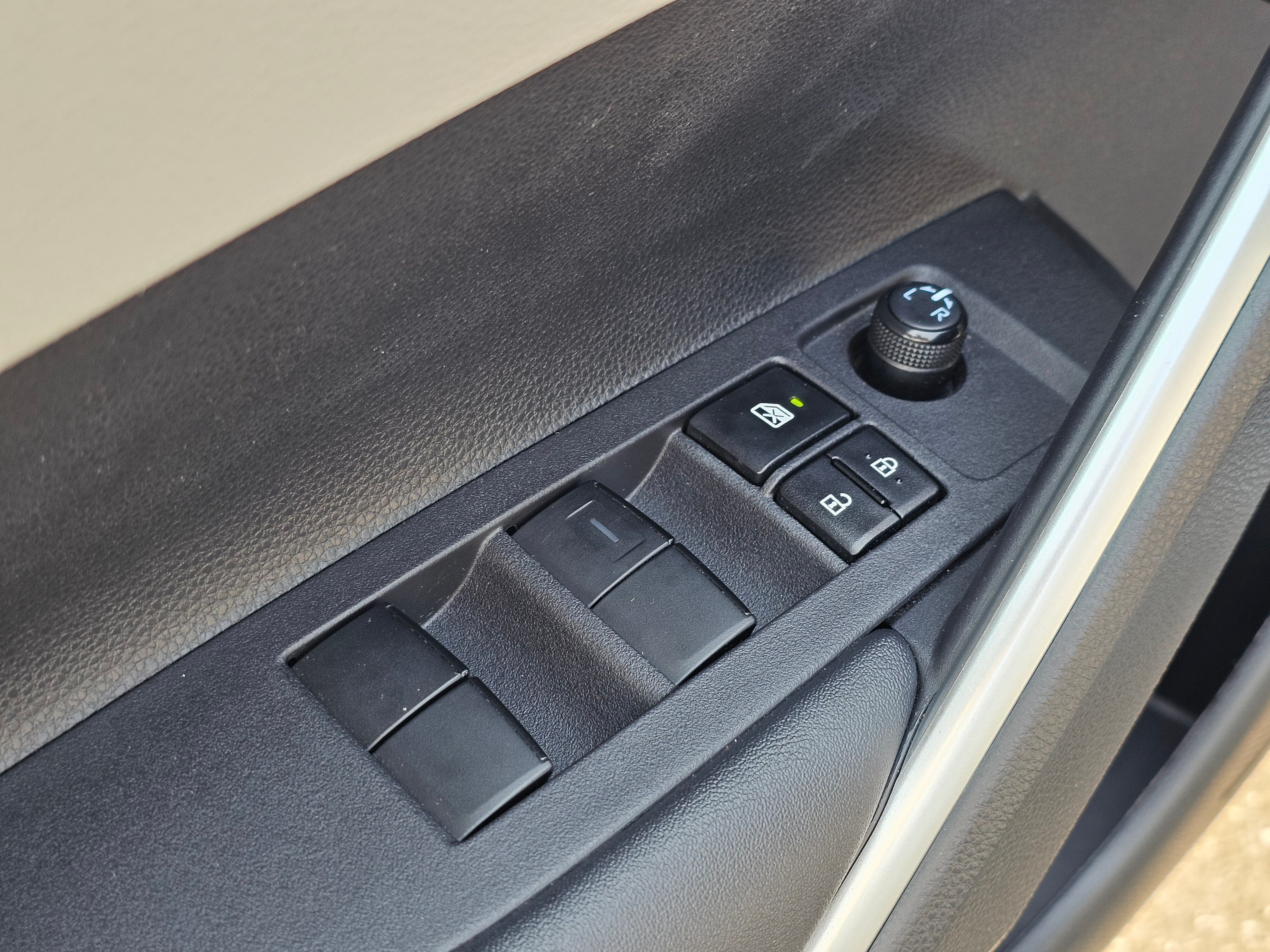 2024 Toyota Corolla Cross L