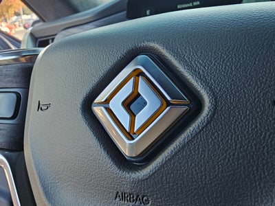 2025 RIVIAN R1S Adventure