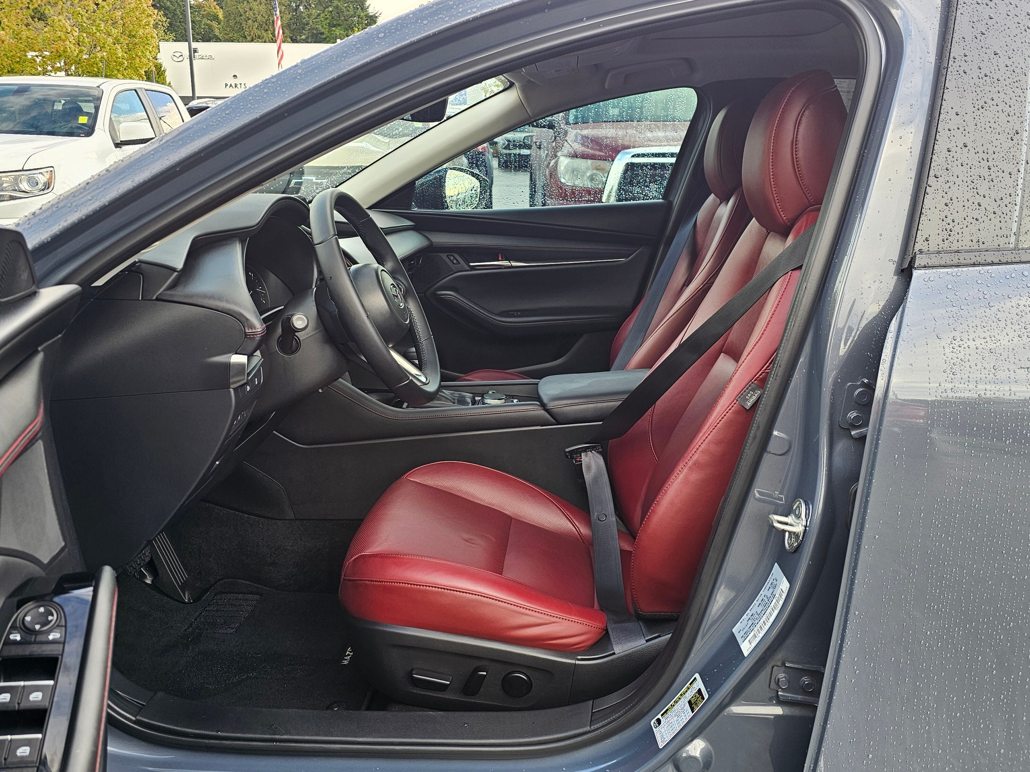 2026 Mazda Mazda3 Sedan 2.5 S Carbon Edition