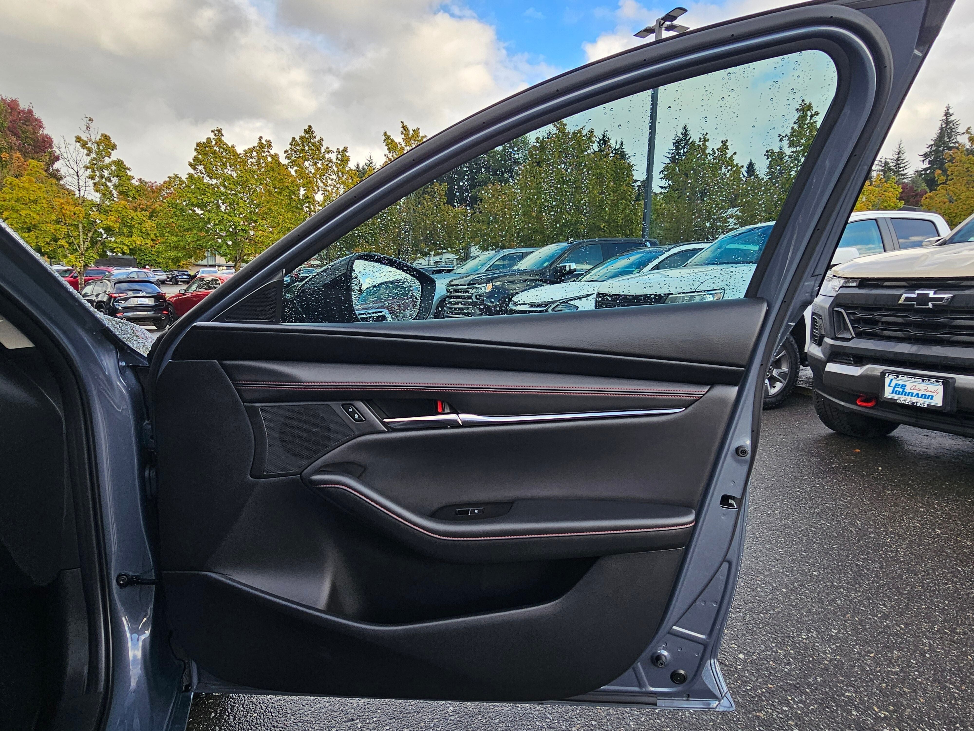 2026 Mazda Mazda3 Sedan 2.5 S Carbon Edition