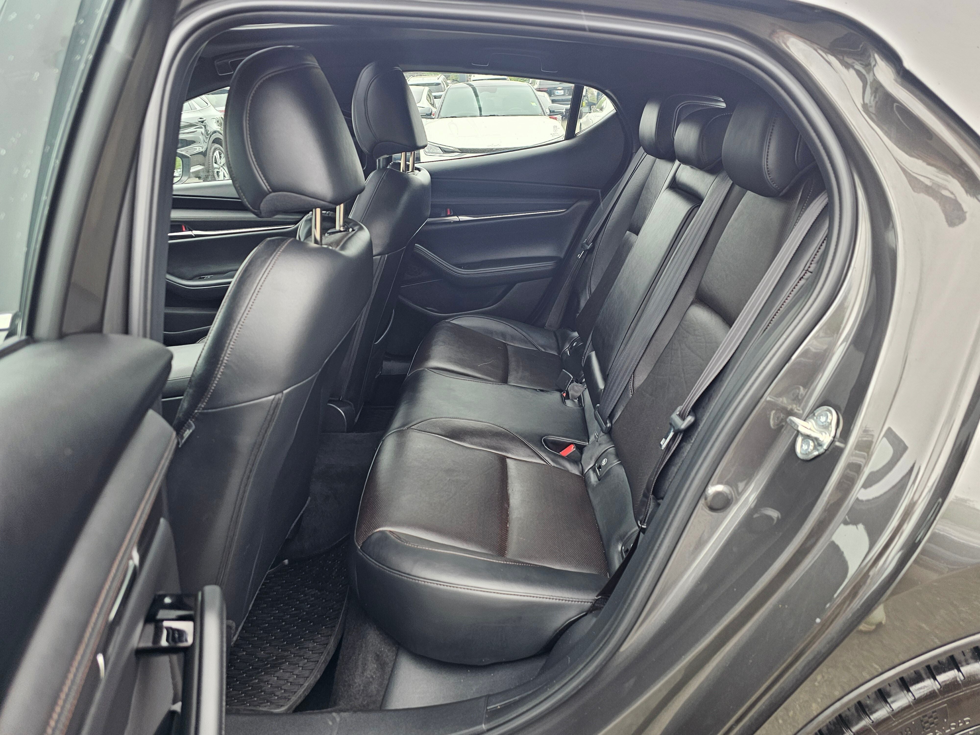 2019 Mazda Mazda3 Hatchback w/Premium Pkg
