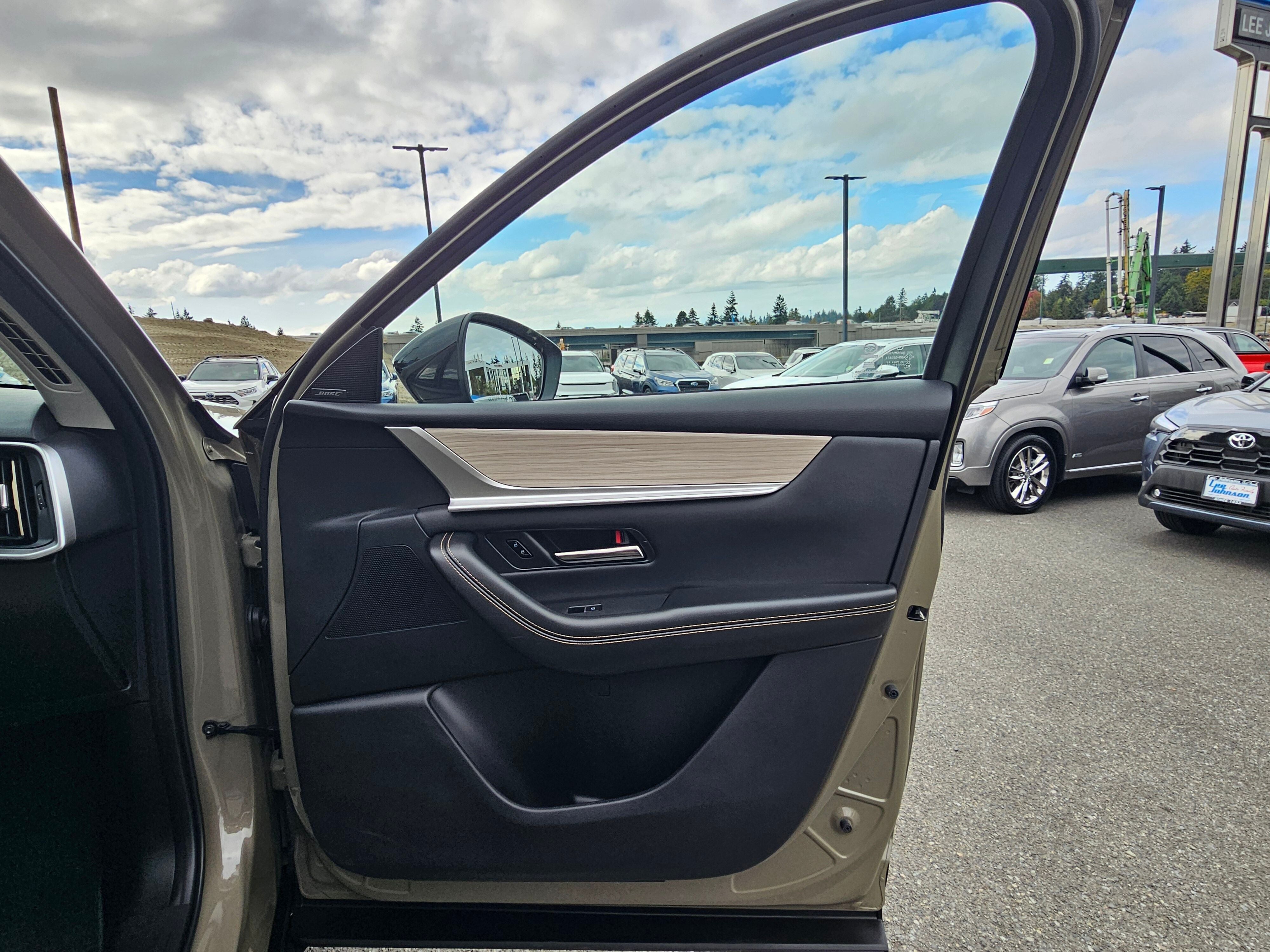2025 Mazda Mazda CX-70 PHEV Premium Package